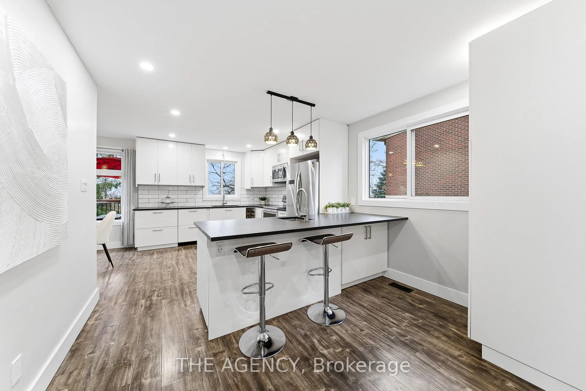 Photo 6 of 23 Stonegate Drive, Kitchener, Centreville Chicopee — HOMEH