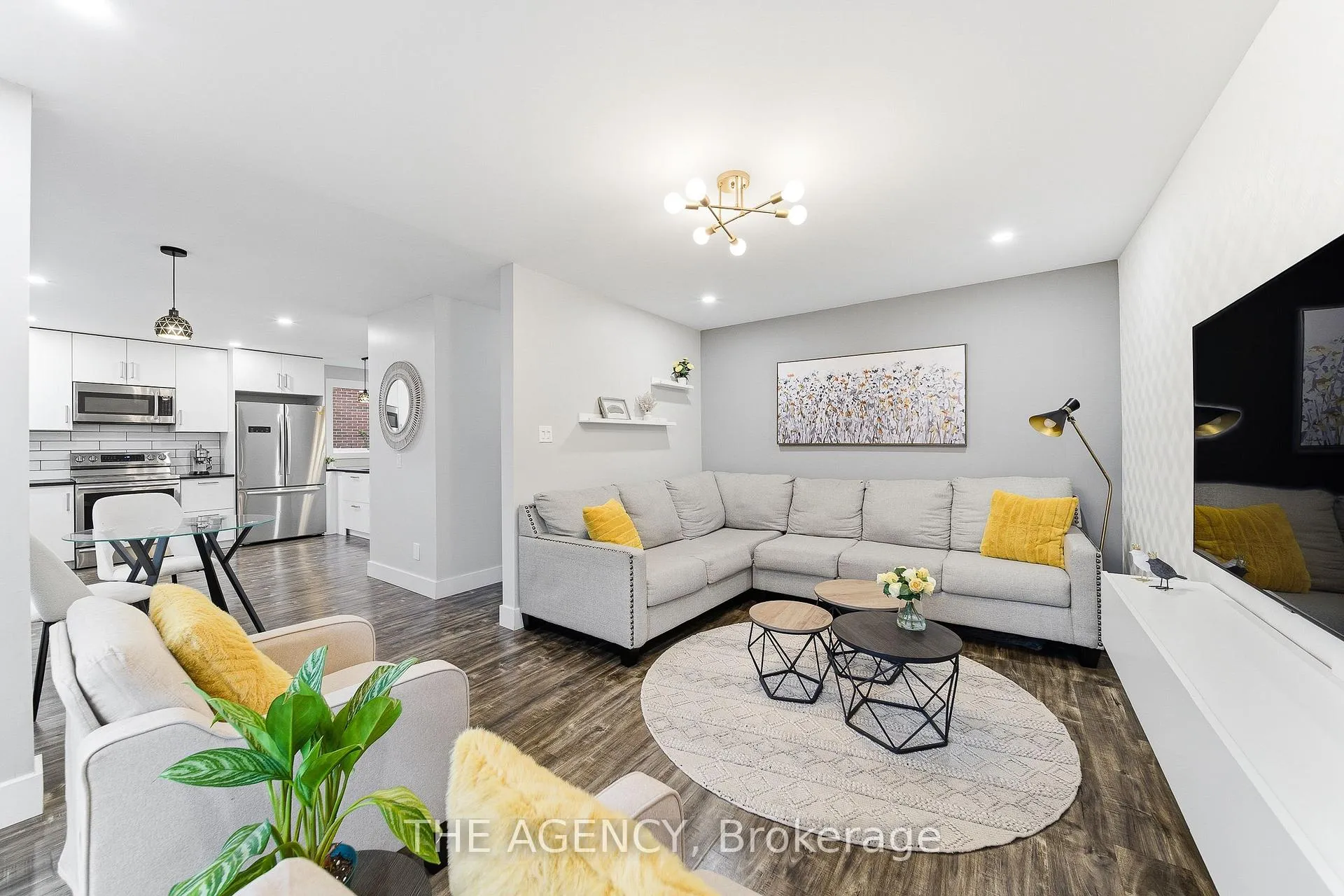 Photo 12 of 23 Stonegate Drive, Kitchener, Centreville Chicopee — HOMEH