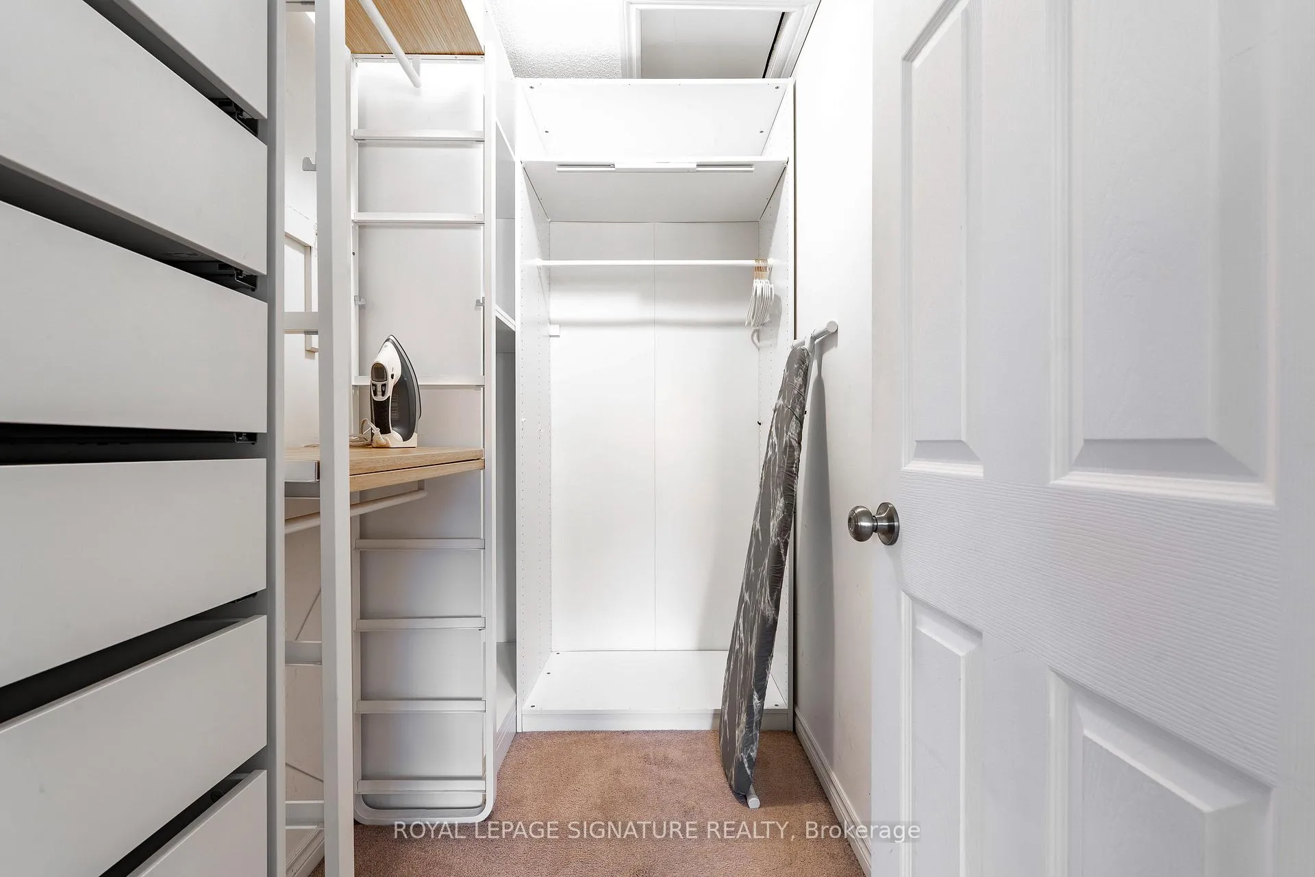 Photo 23 of 4280 Thomas Alton Boulevard, Burlington, Alton — HOMEH