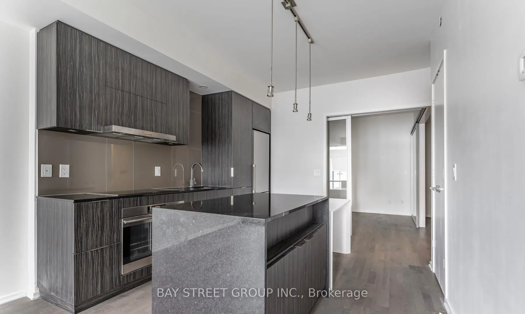 Photo 2 of Unit 425, 1 Bloor Street E, Toronto, Church-Yonge Corridor — HOMEH