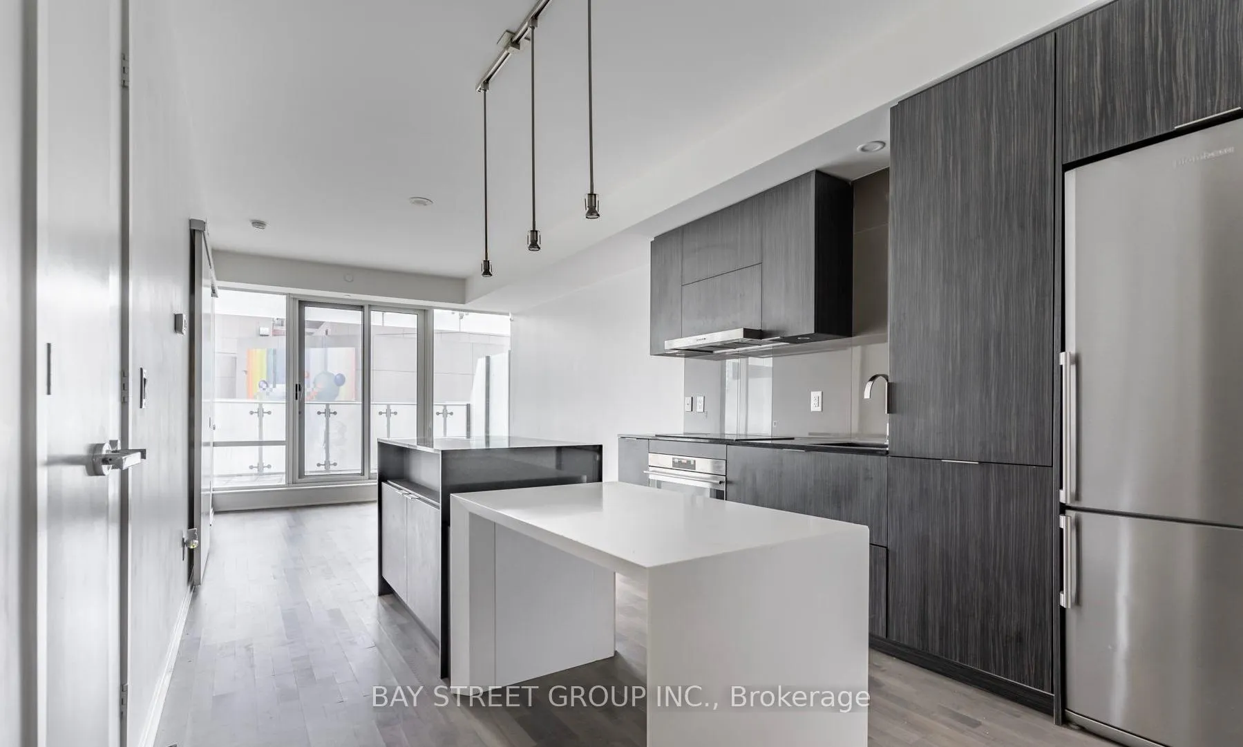 Photo 3 of Unit 425, 1 Bloor Street E, Toronto, Church-Yonge Corridor — HOMEH