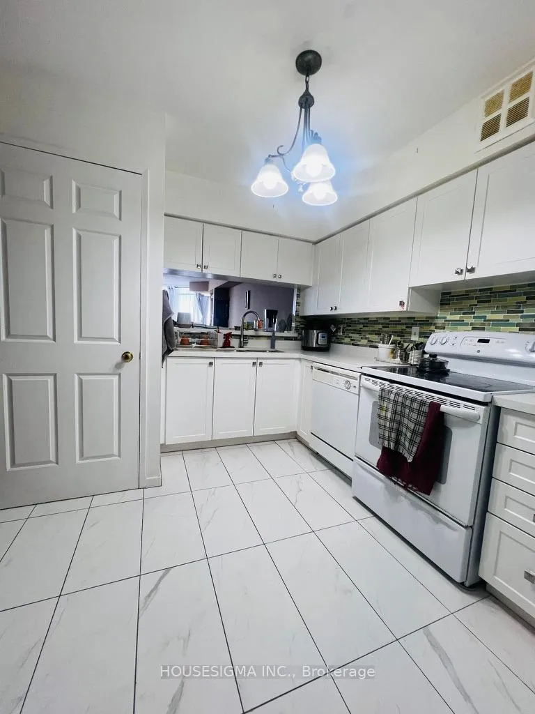 Photo 11 of Unit 1507, 26 Hanover Road, Brampton, Queen Street Corridor — HOMEH