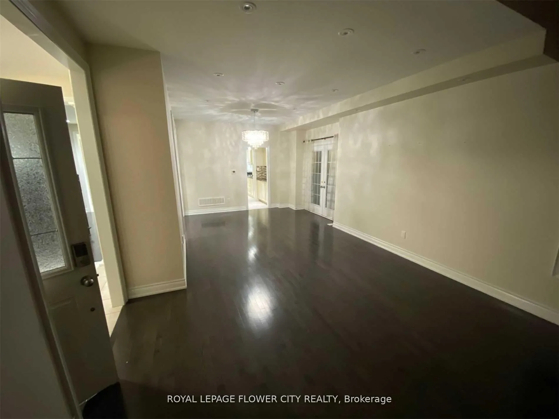 Photo 7 of 38 Black Diamond Crescent, Brampton, Credit Valley — HOMEH