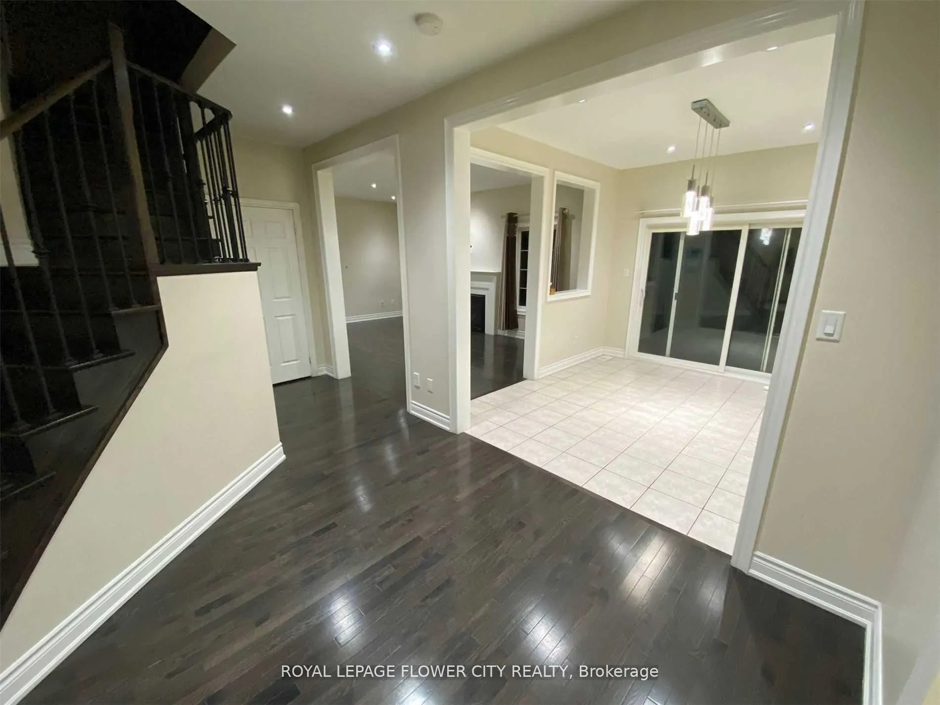 Photo 10 of 38 Black Diamond Crescent, Brampton, Credit Valley — HOMEH