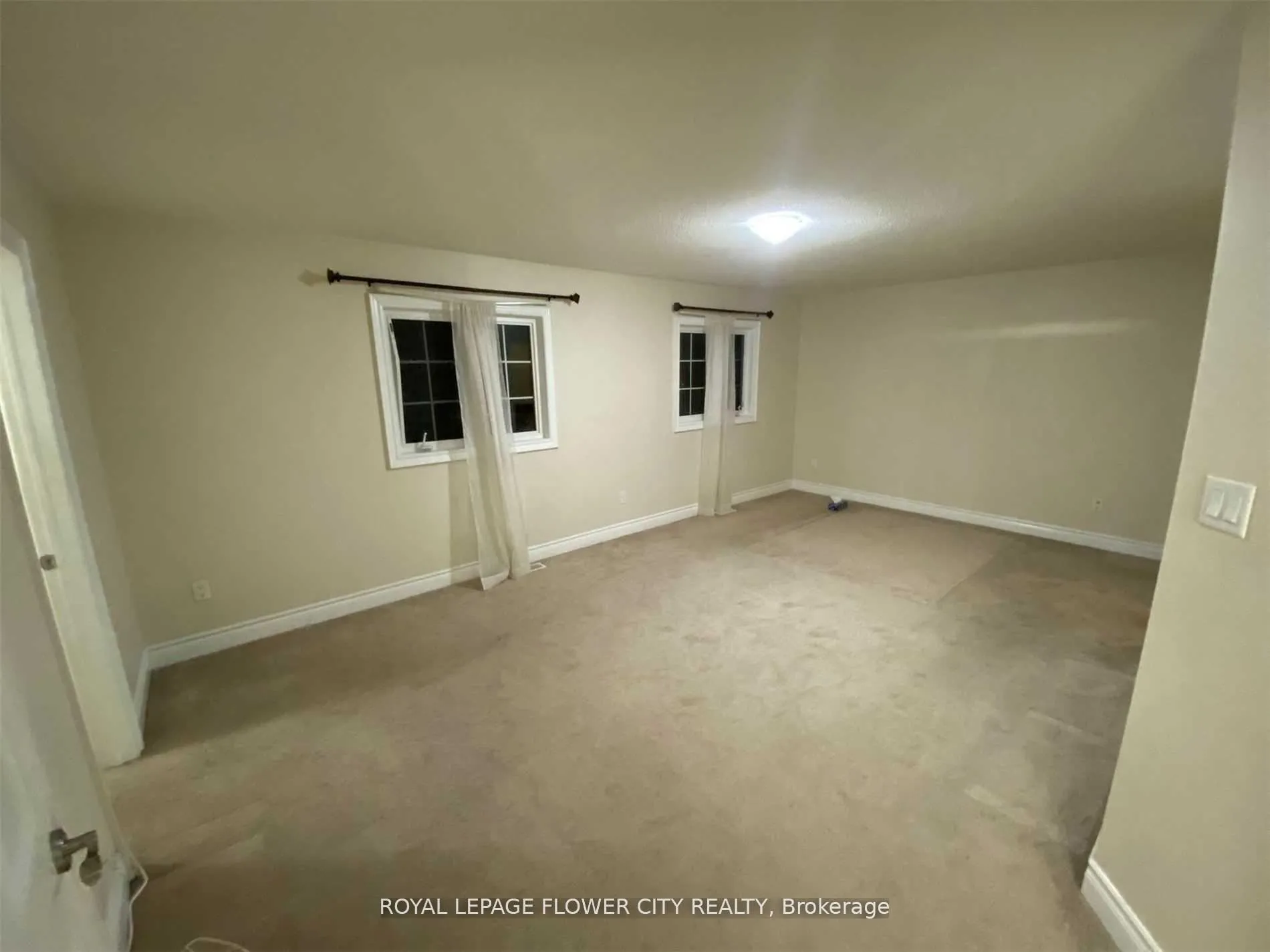 Photo 22 of 38 Black Diamond Crescent, Brampton, Credit Valley — HOMEH