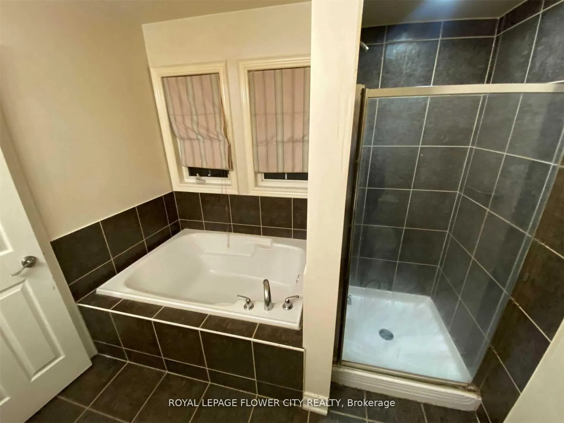Photo 25 of 38 Black Diamond Crescent, Brampton, Credit Valley — HOMEH