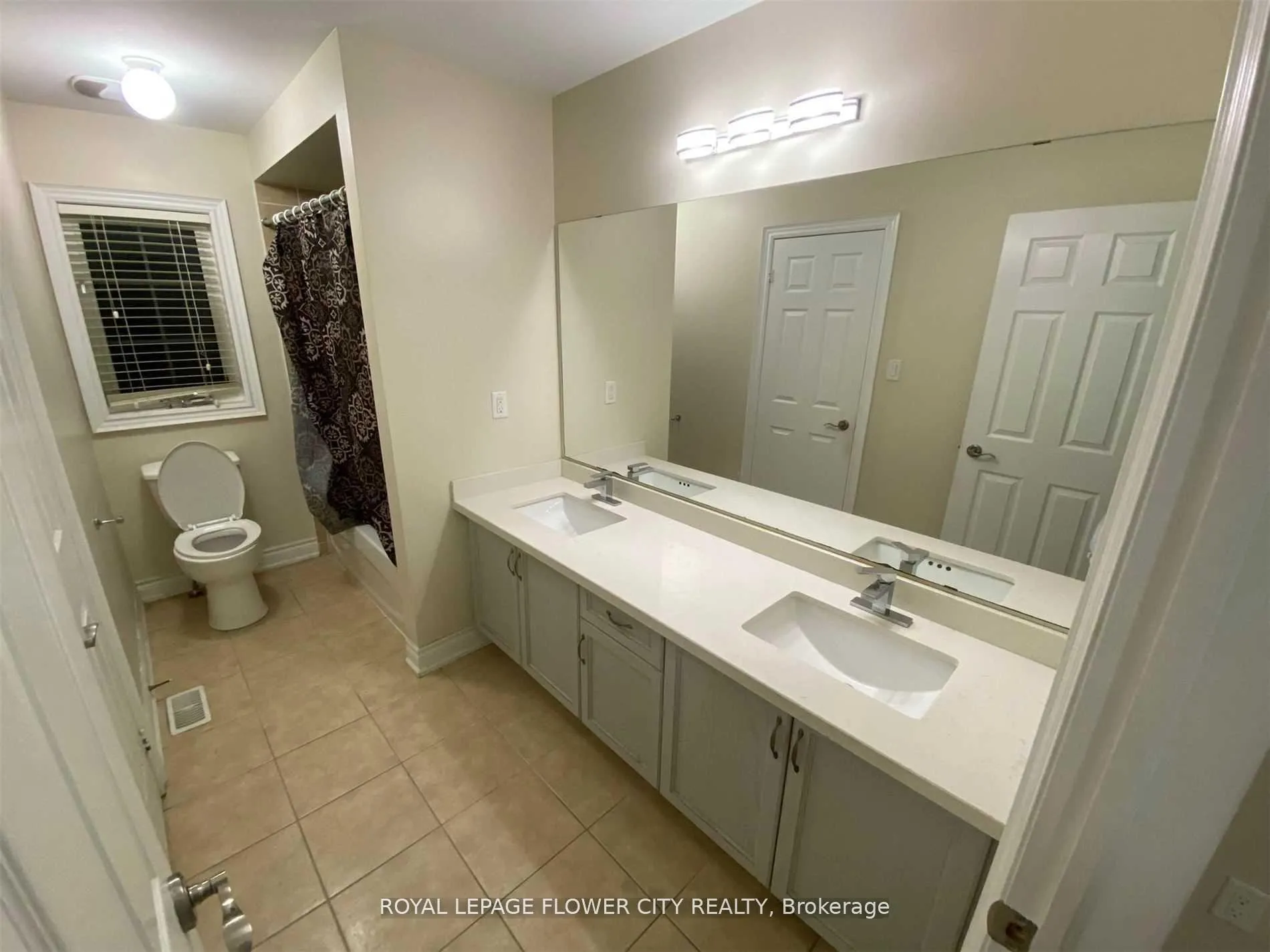 Photo 29 of 38 Black Diamond Crescent, Brampton, Credit Valley — HOMEH