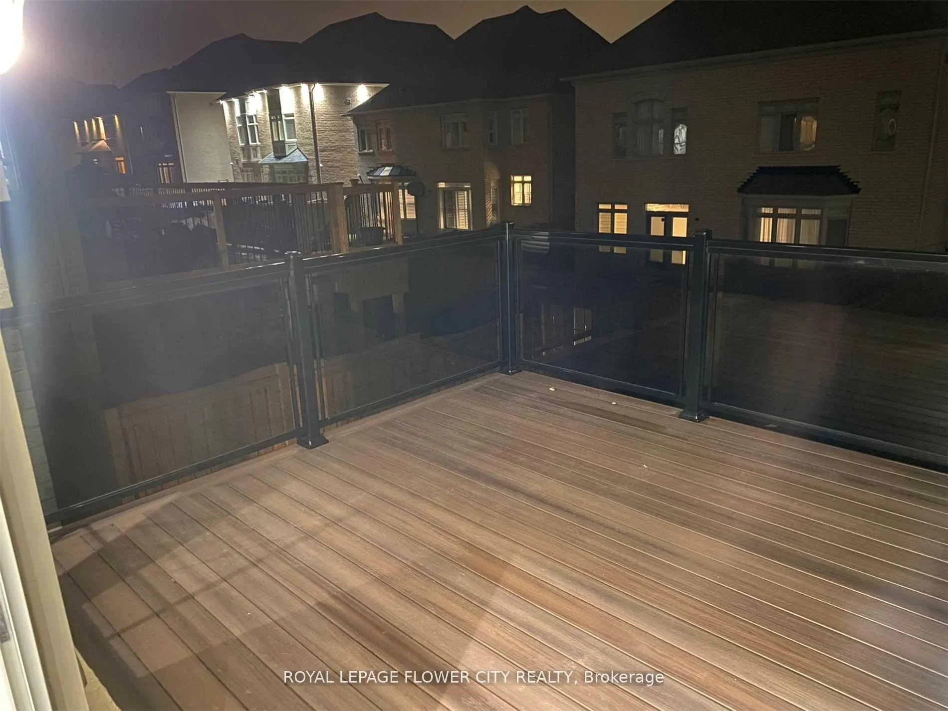 Photo 33 of 38 Black Diamond Crescent, Brampton, Credit Valley — HOMEH