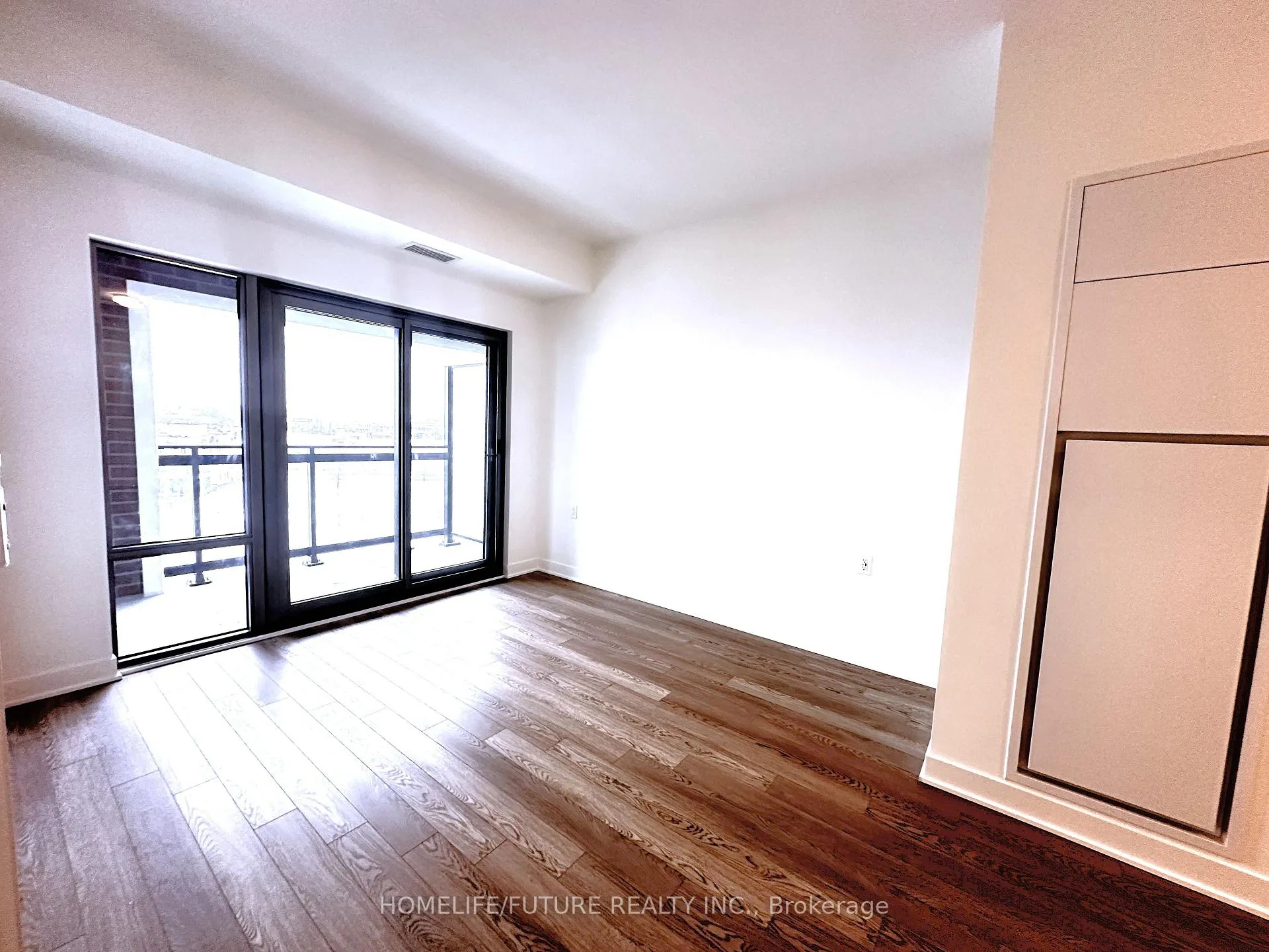 Photo 4 of Unit 609, 51 Clarington Boulevard, Clarington, Bowmanville — HOMEH
