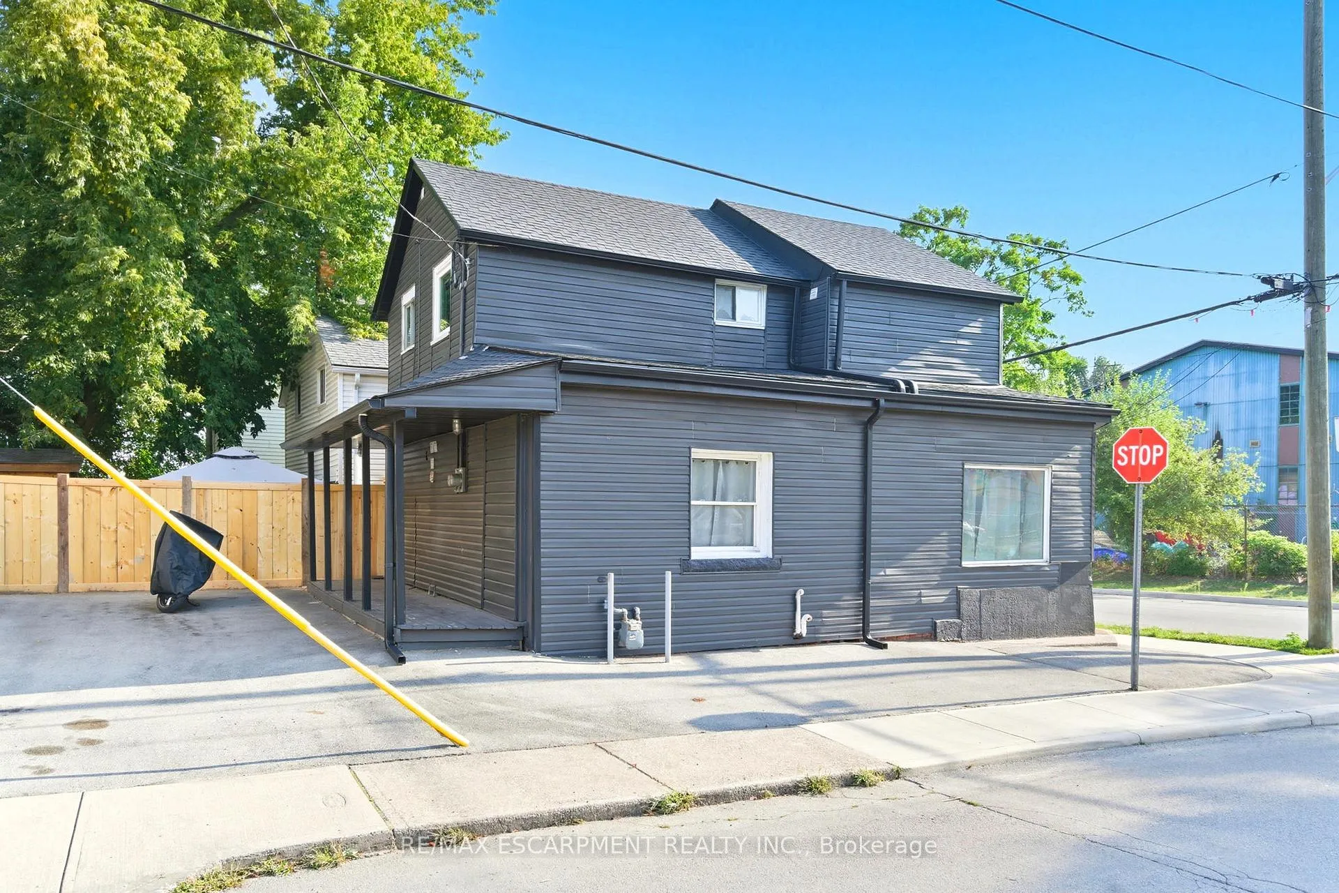 Photo 17 of Unit 2, 2 Windsor Street, Hamilton, Strathcona — HOMEH