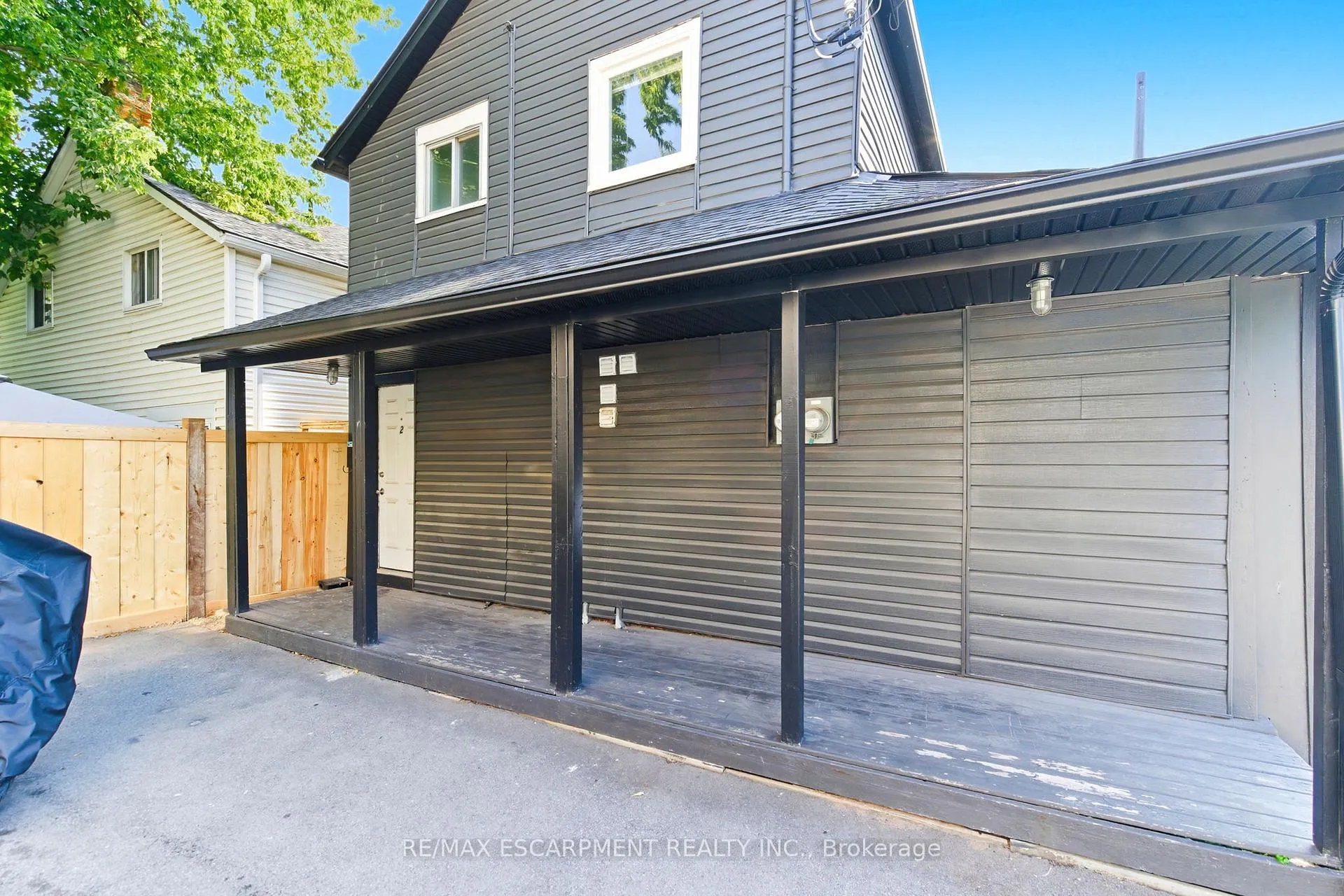 Photo 18 of Unit 2, 2 Windsor Street, Hamilton, Strathcona — HOMEH