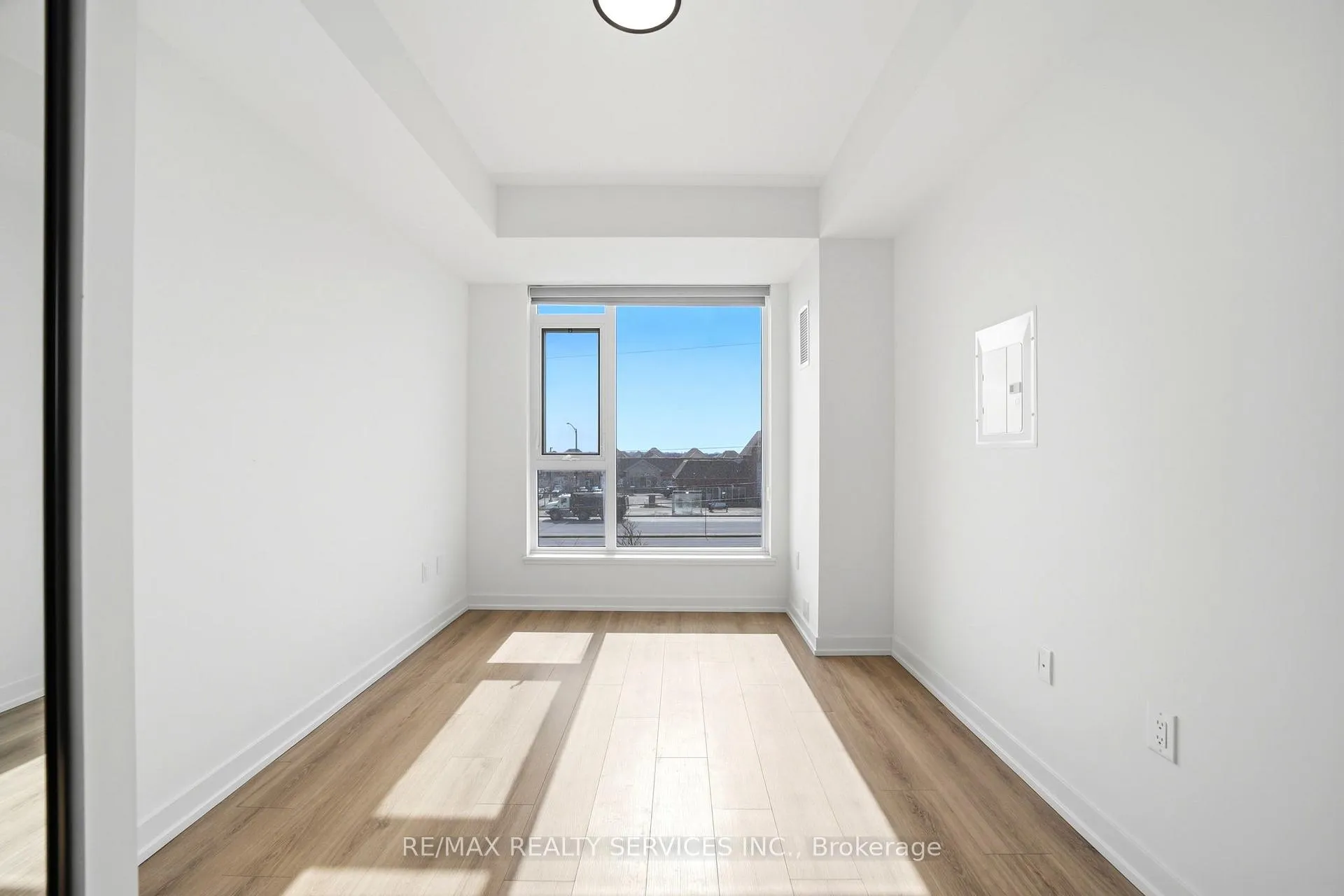 Photo 19 of Unit 208, 10 Lagerfeld Drive, Brampton, Northwest Brampton — HOMEH