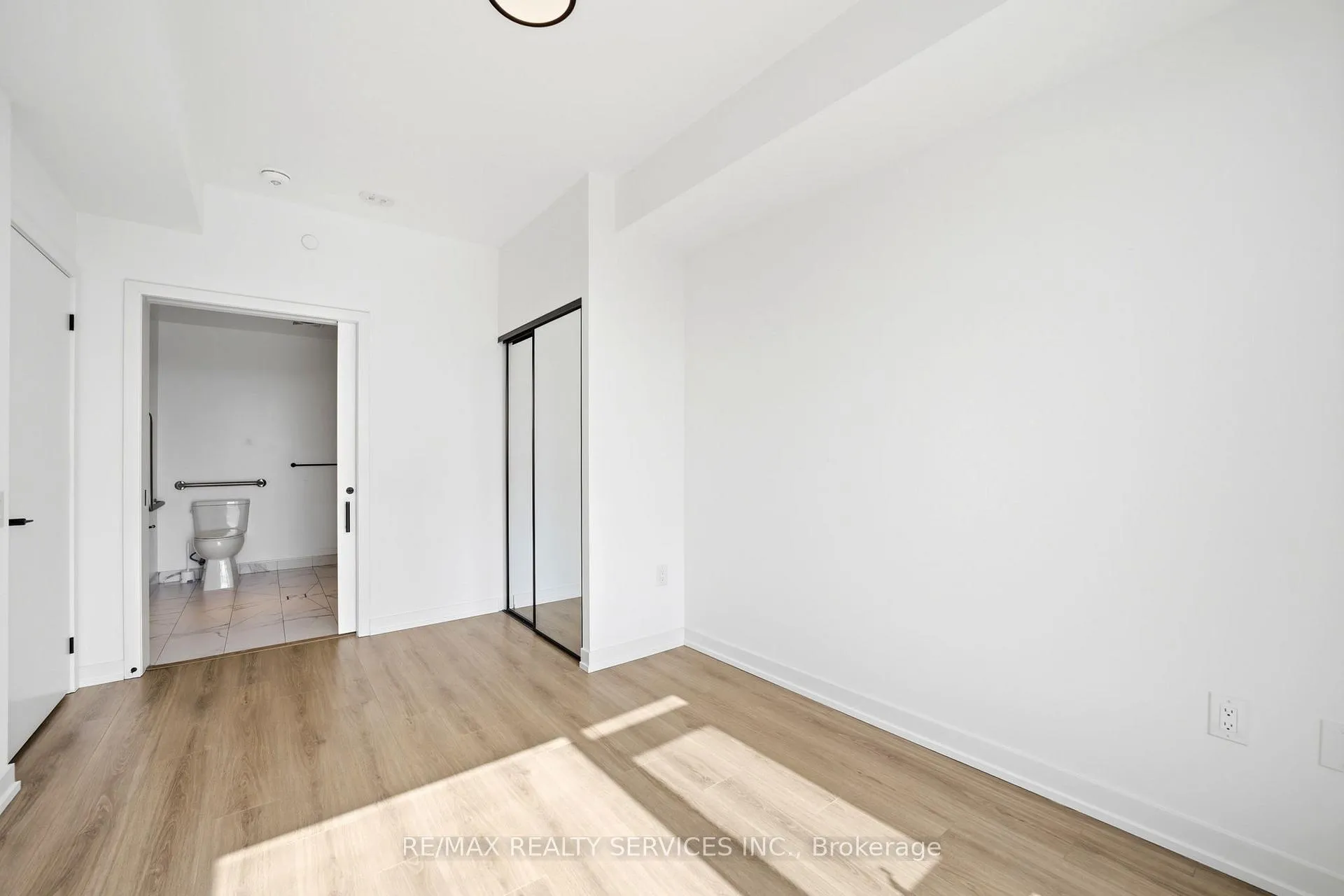 Photo 20 of Unit 208, 10 Lagerfeld Drive, Brampton, Northwest Brampton — HOMEH