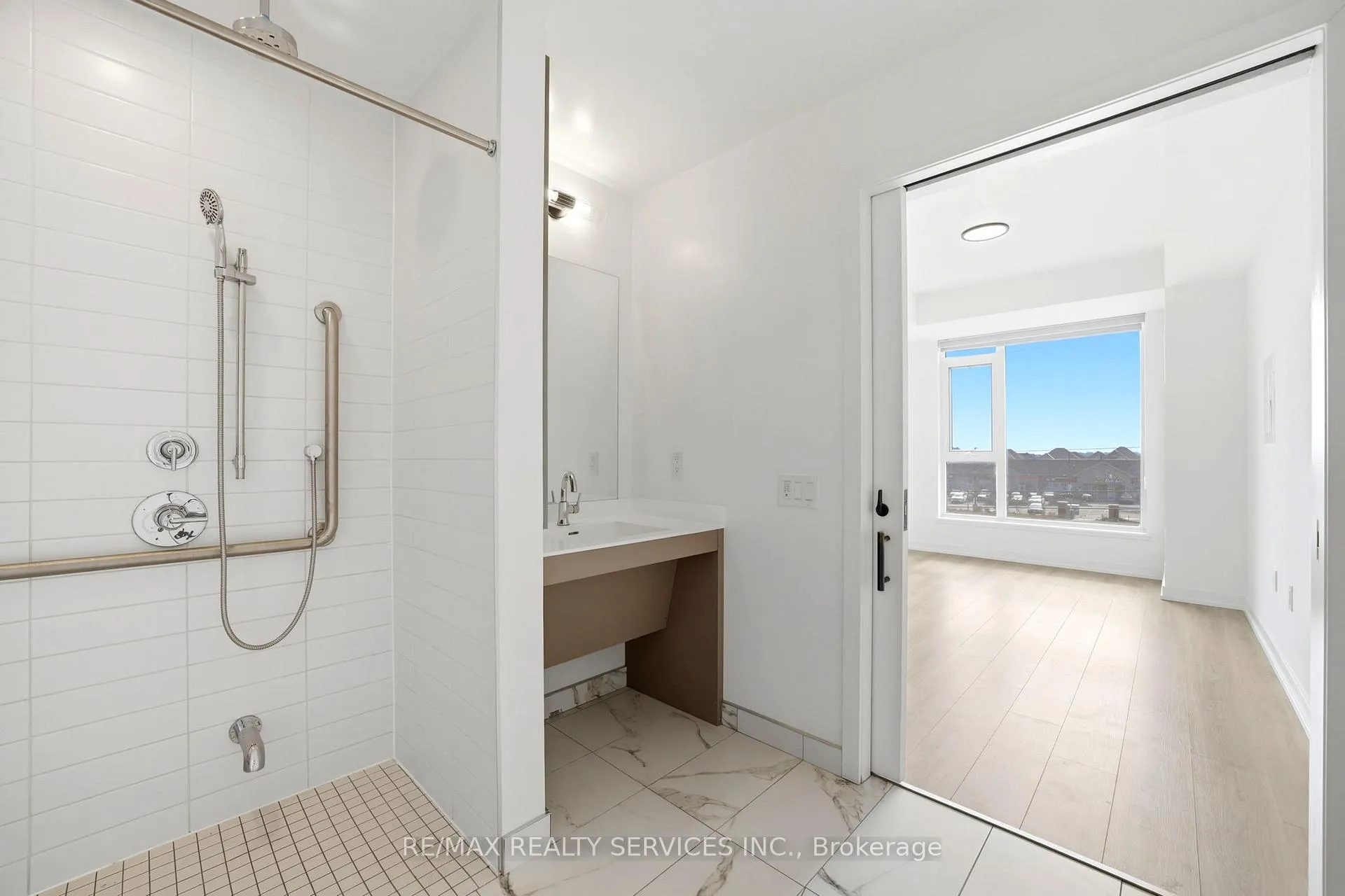 Photo 23 of Unit 208, 10 Lagerfeld Drive, Brampton, Northwest Brampton — HOMEH