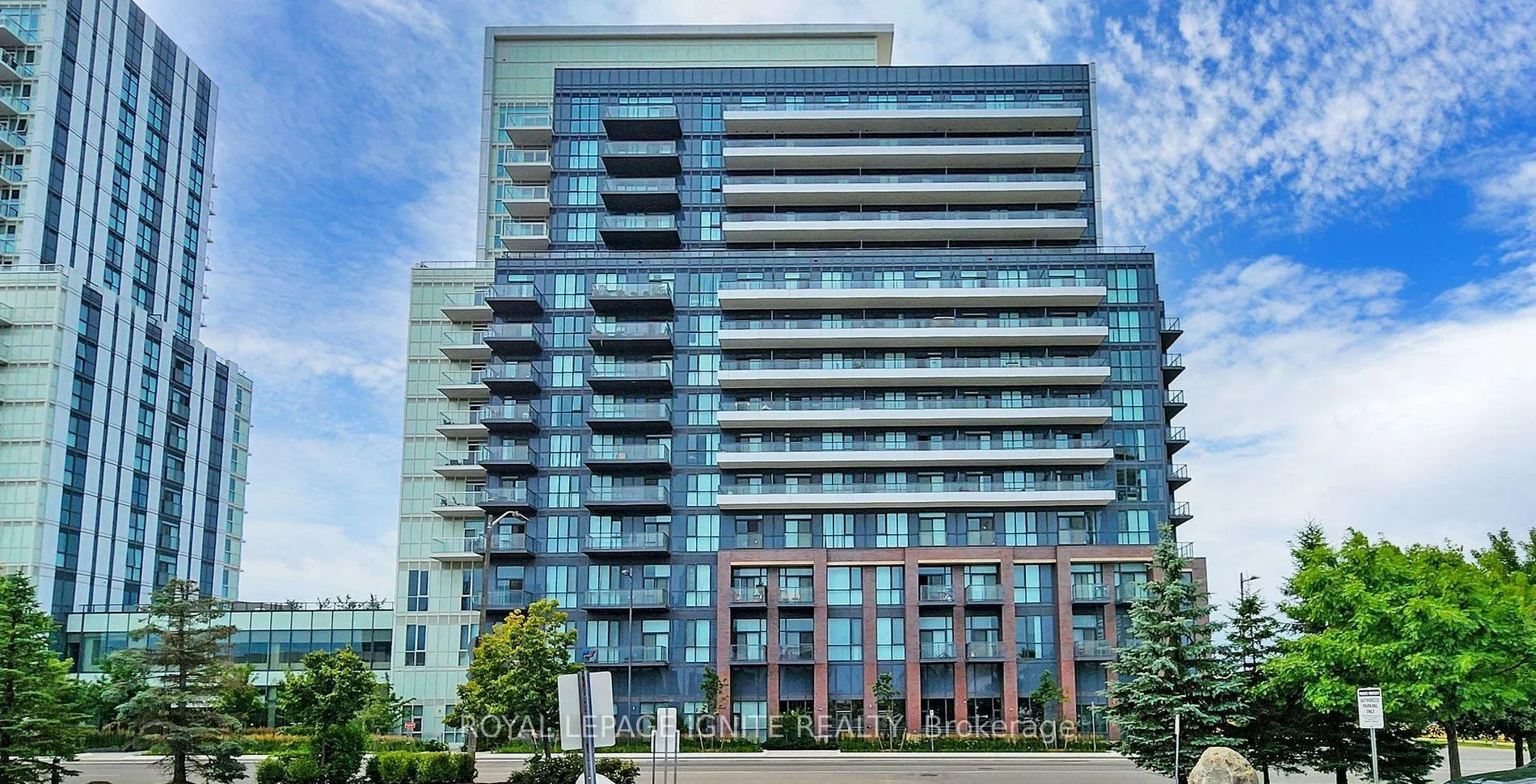 Front of Unit 307, 10 Honeycrisp Crescent