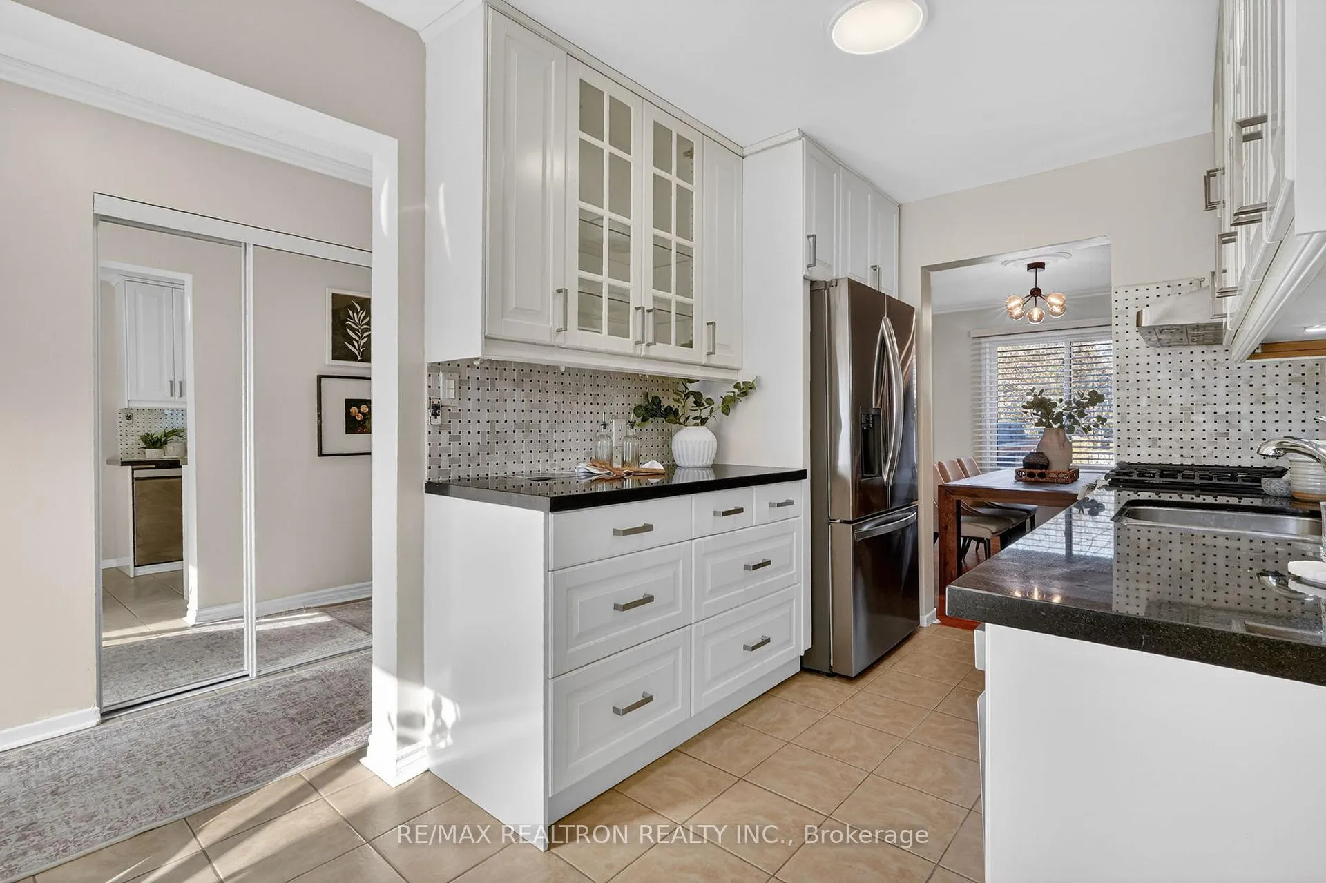Photo 7 of 1787 Listowell Crescent, Pickering, Liverpool — HOMEH