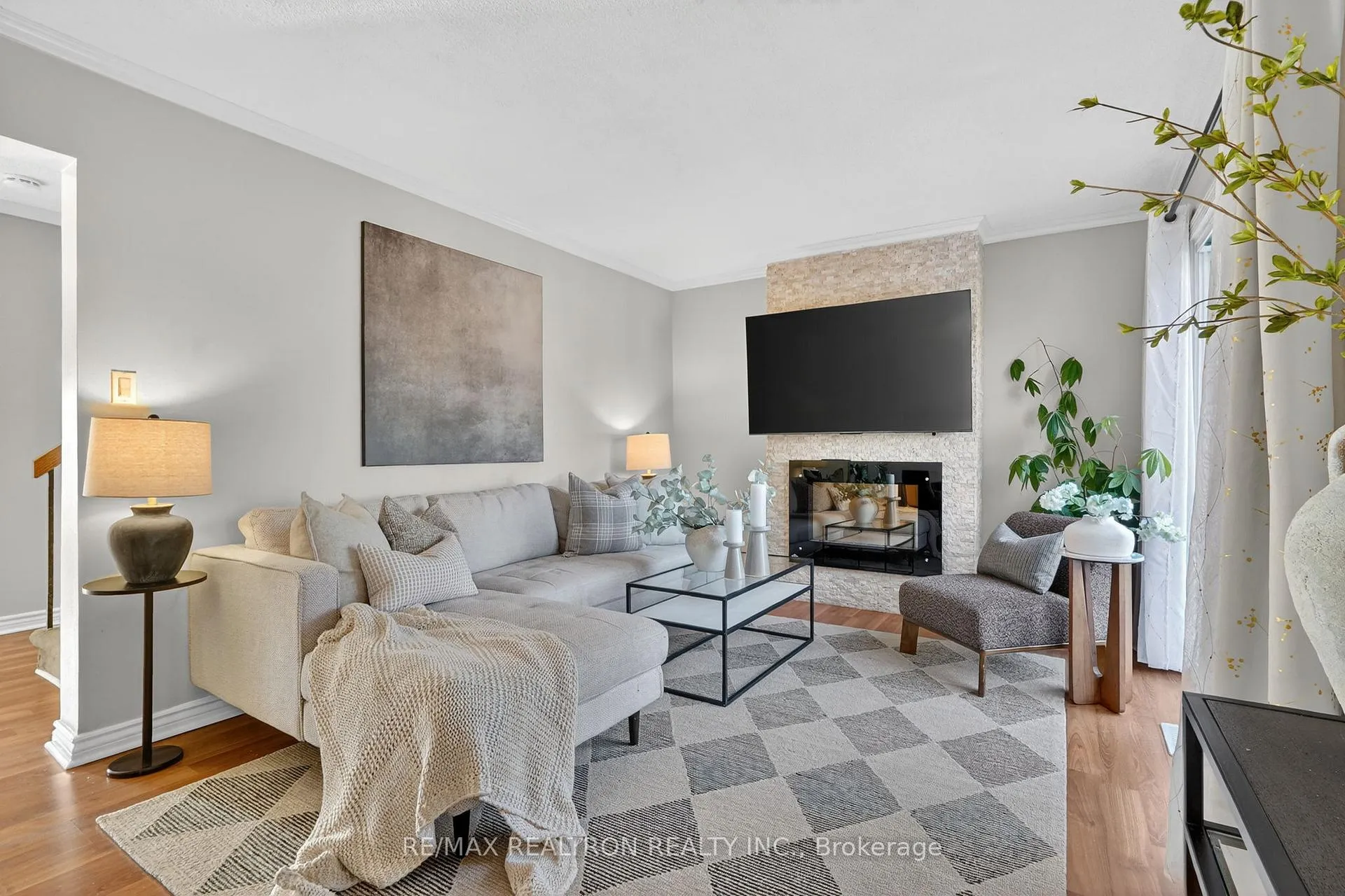 Photo 15 of 1787 Listowell Crescent, Pickering, Liverpool — HOMEH