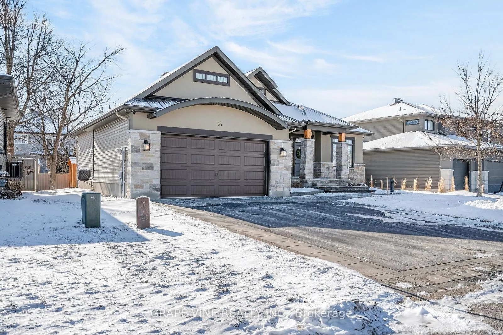 Photo 3 of 55 Dr Neelin, Ottawa, Richmond — HOMEH