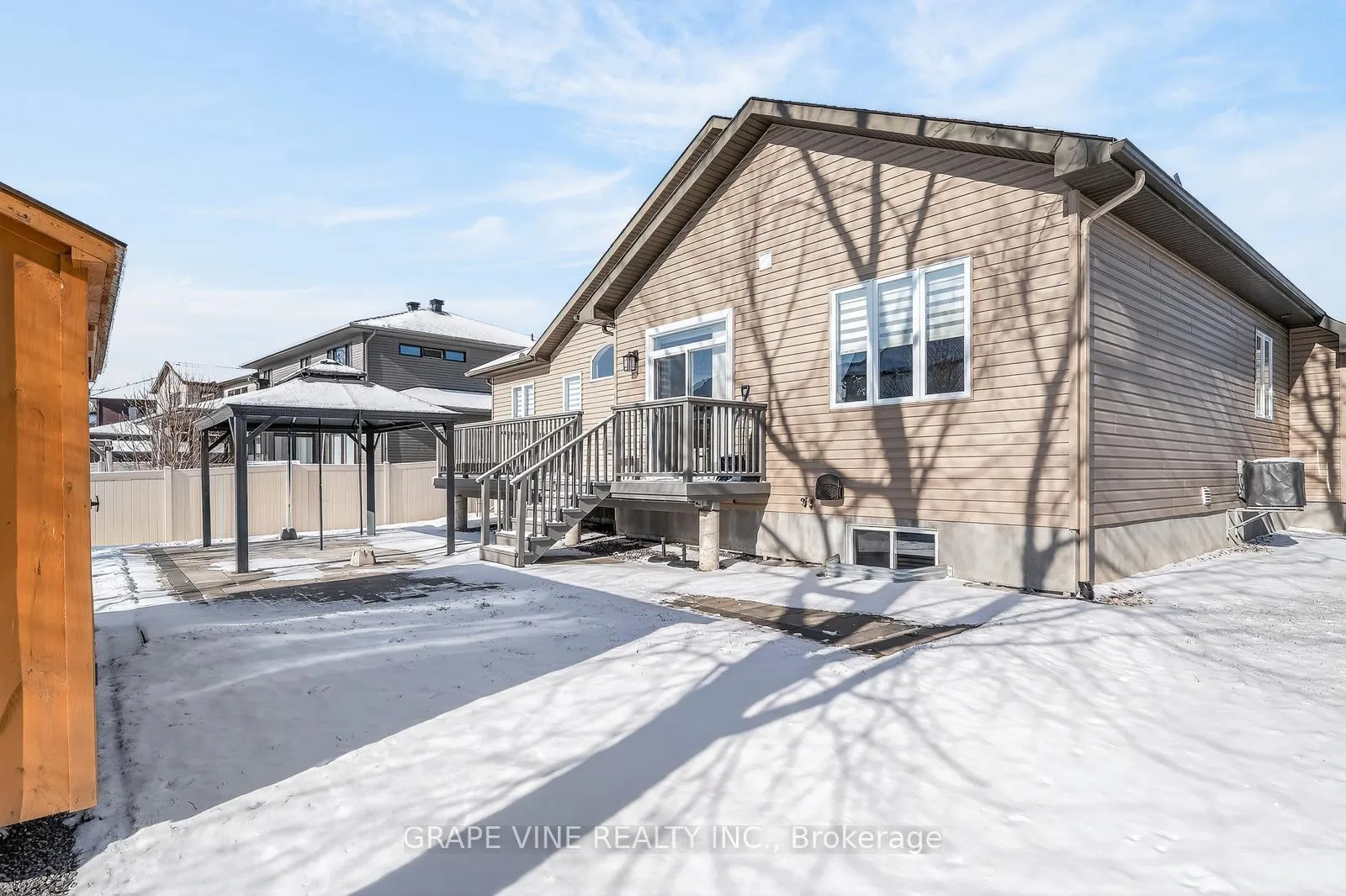 Photo 36 of 55 Dr Neelin, Ottawa, Richmond — HOMEH