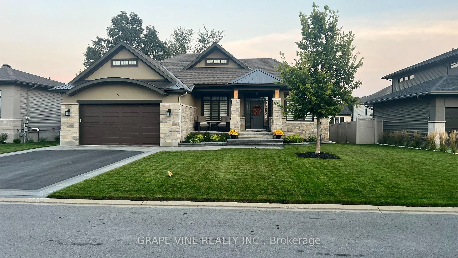 Photo 40 of 55 Dr Neelin, Ottawa, Richmond — HOMEH
