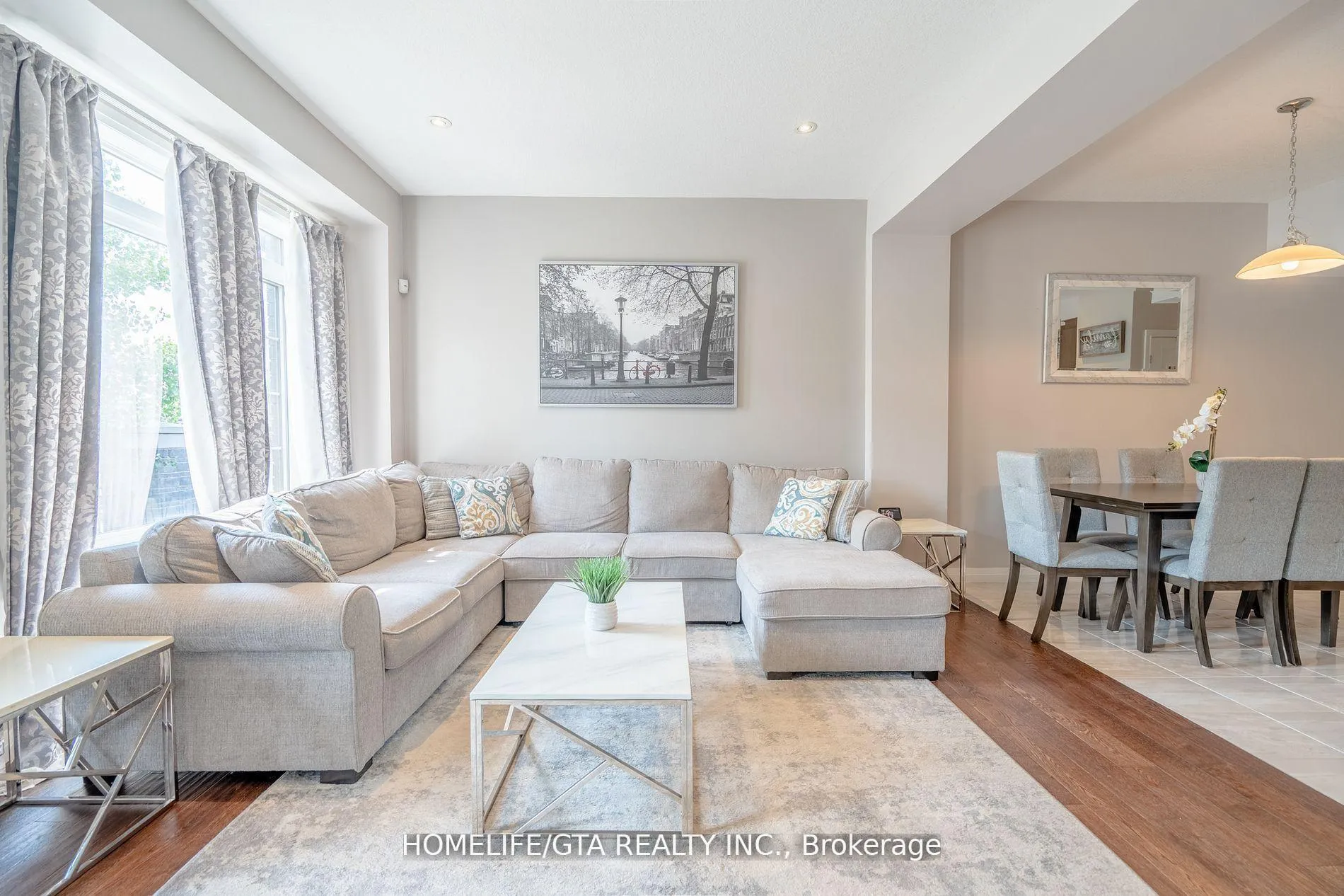 Photo 7 of 12 Shay Lane, Hamilton, Ancaster — HOMEH