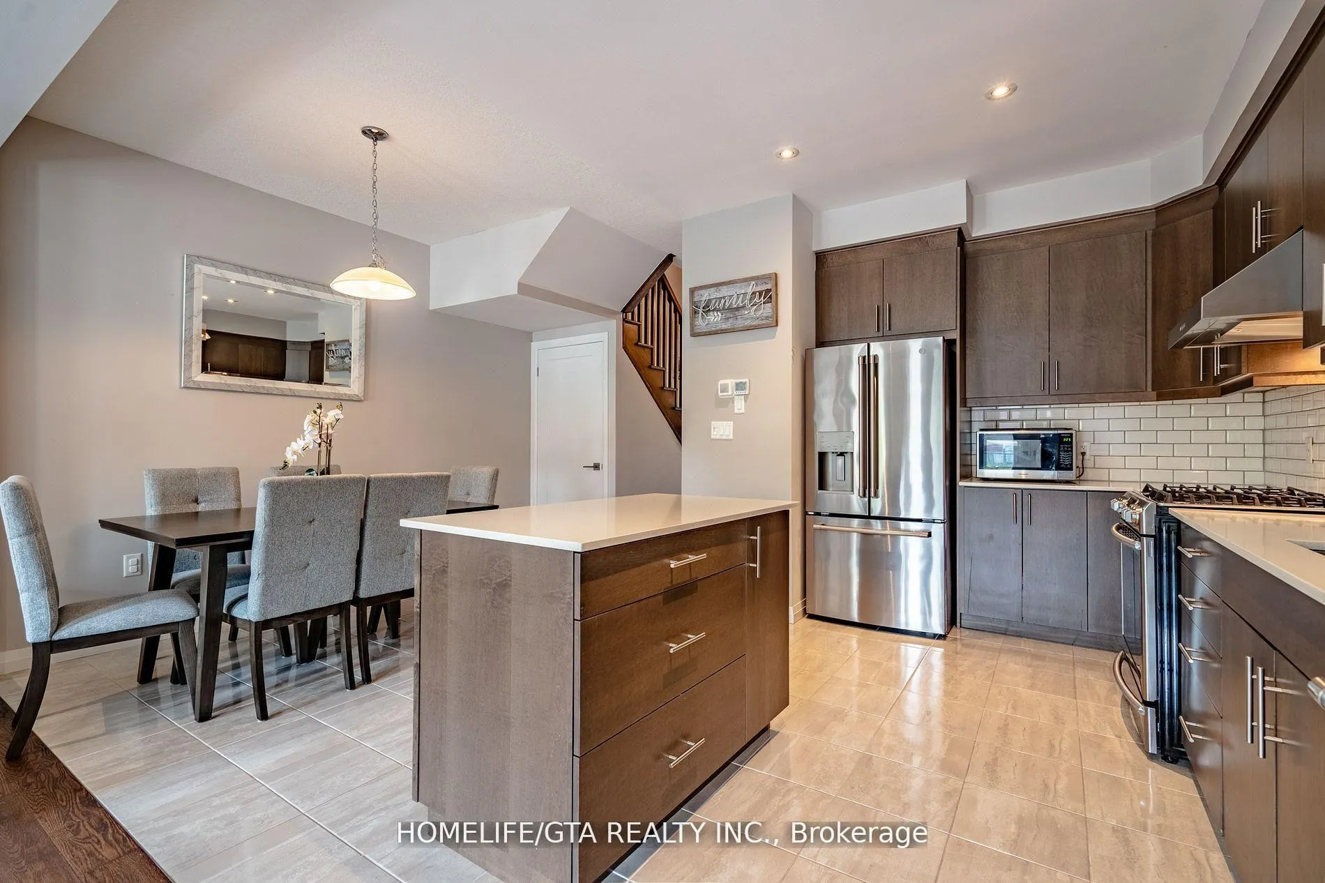 Photo 12 of 12 Shay Lane, Hamilton, Ancaster — HOMEH