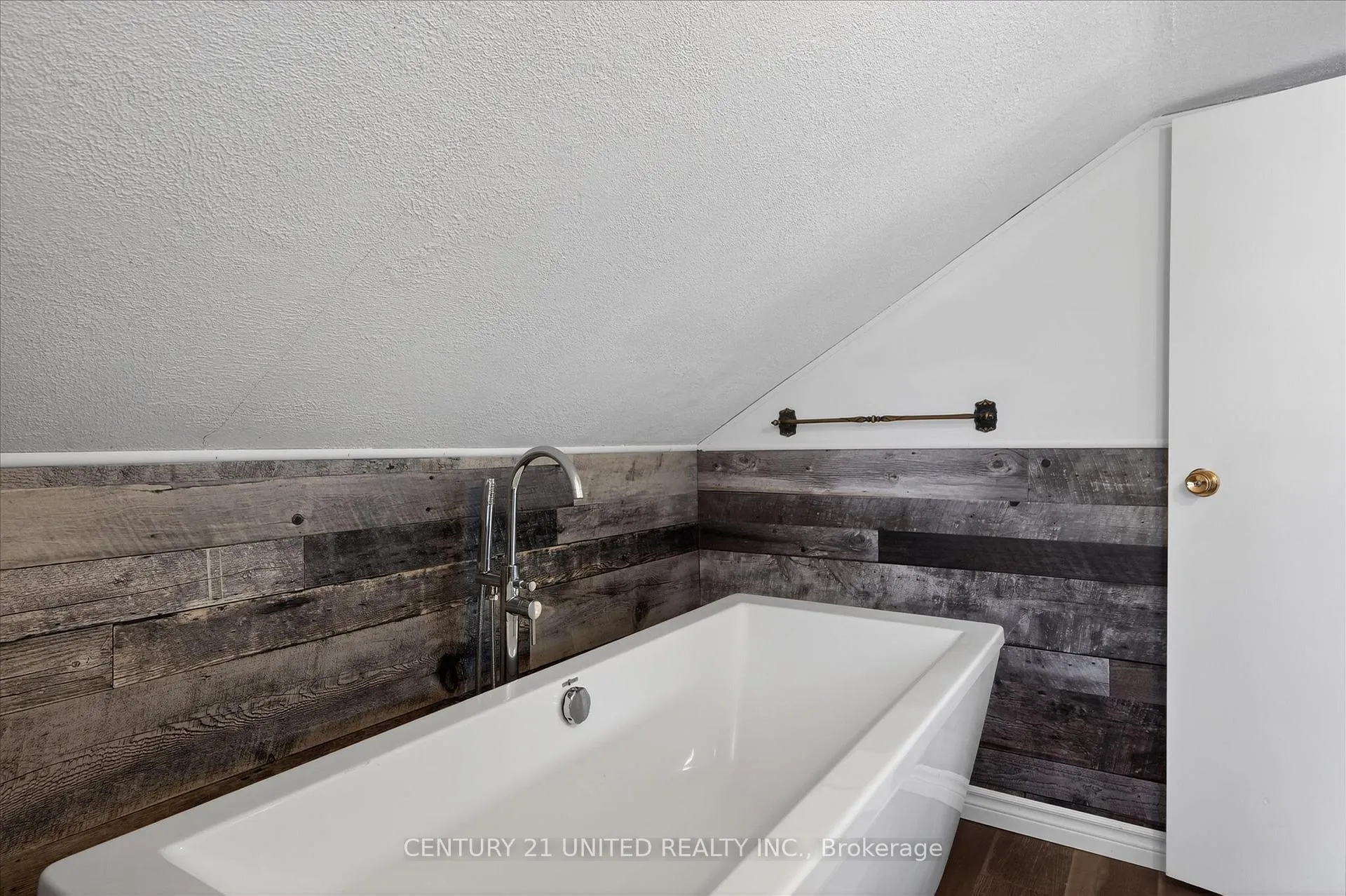 Photo 44 of 4401 7 Highway, Asphodel-Norwood, Norwood — HOMEH