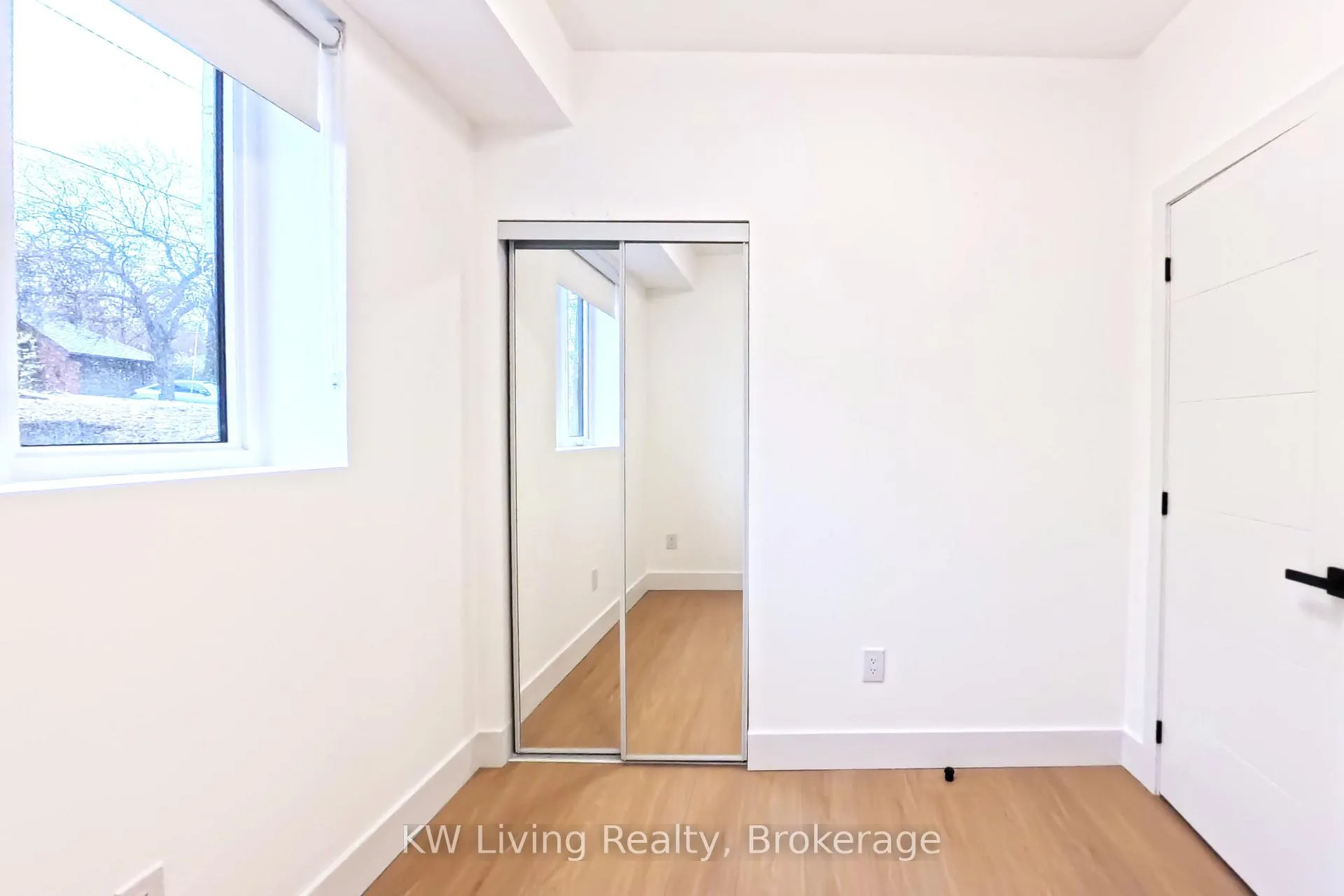 Photo 10 of Unit 101, 712 Eglinton Avenue E, Toronto, Leaside — HOMEH