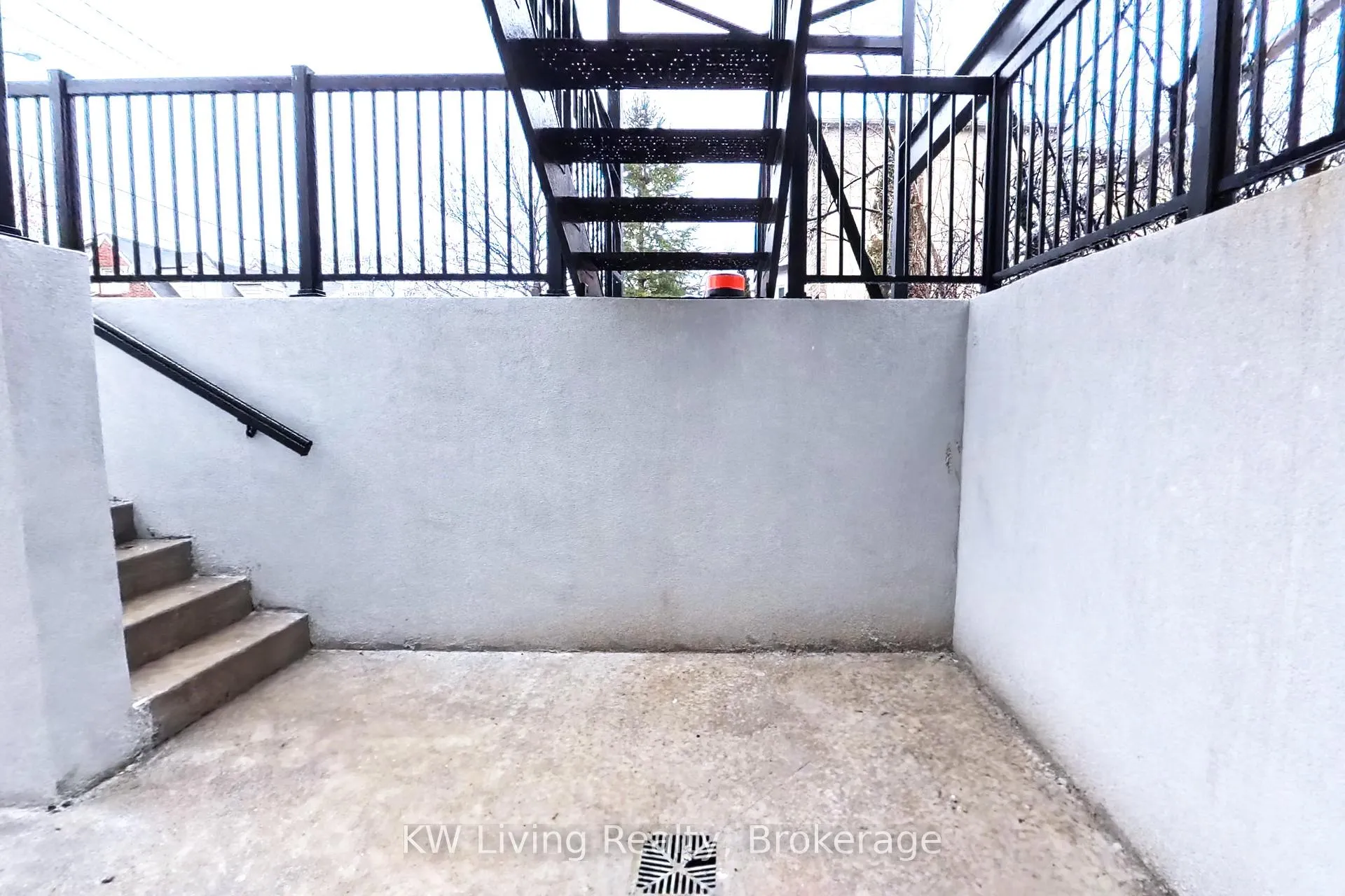 Photo 23 of Unit 101, 712 Eglinton Avenue E, Toronto, Leaside — HOMEH