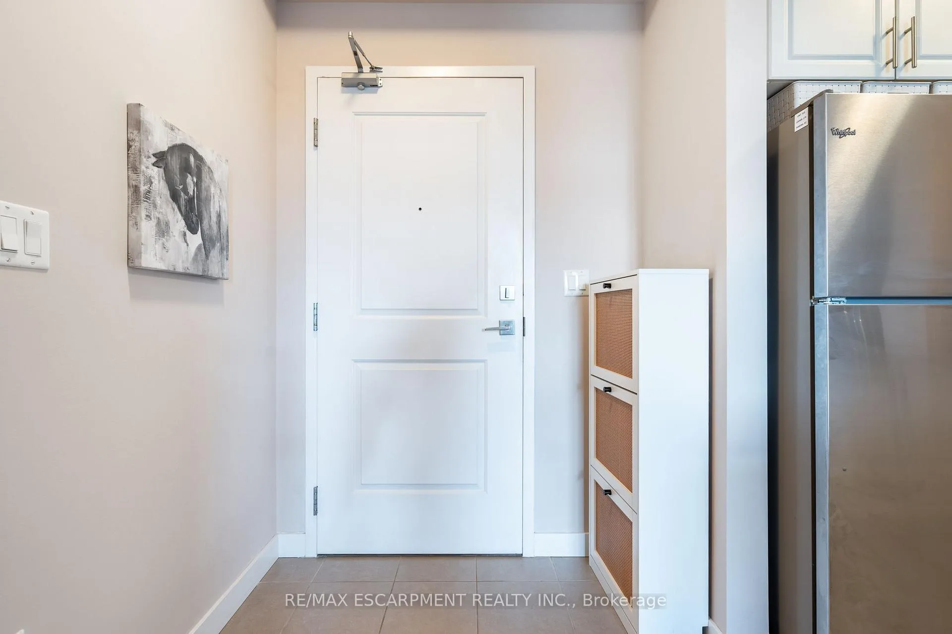 Photo 7 of Unit 313, 35 Southshore Crescent, Hamilton, Lakeshore — HOMEH