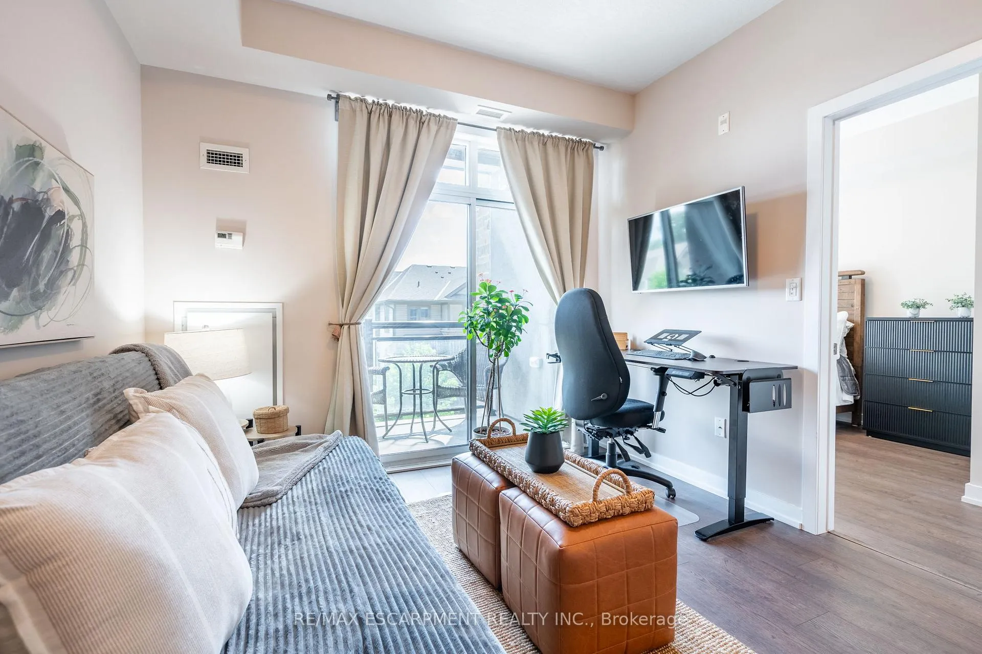 Photo 14 of Unit 313, 35 Southshore Crescent, Hamilton, Lakeshore — HOMEH