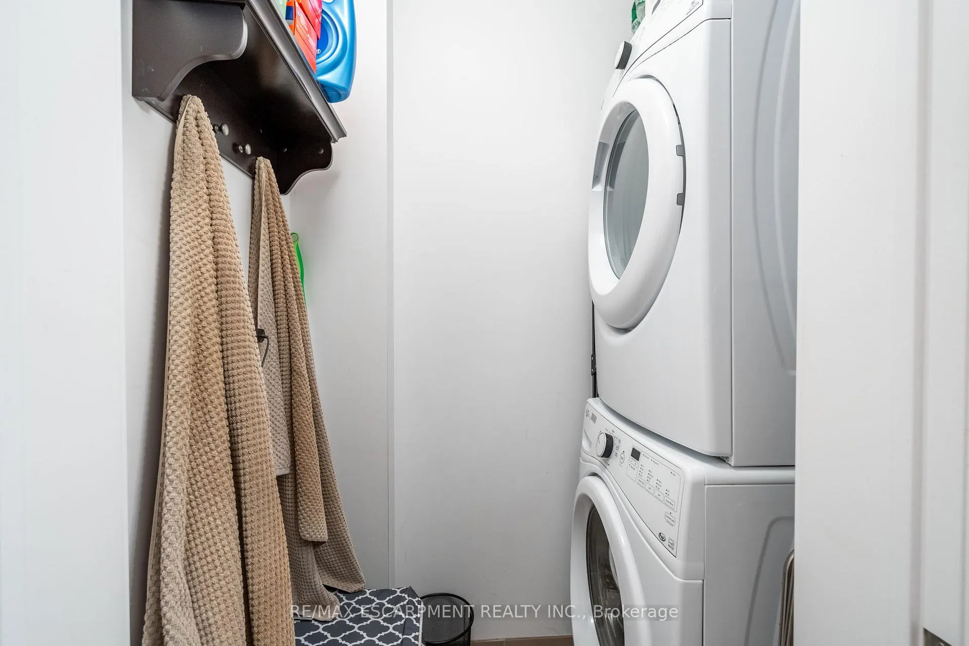 Photo 20 of Unit 313, 35 Southshore Crescent, Hamilton, Lakeshore — HOMEH
