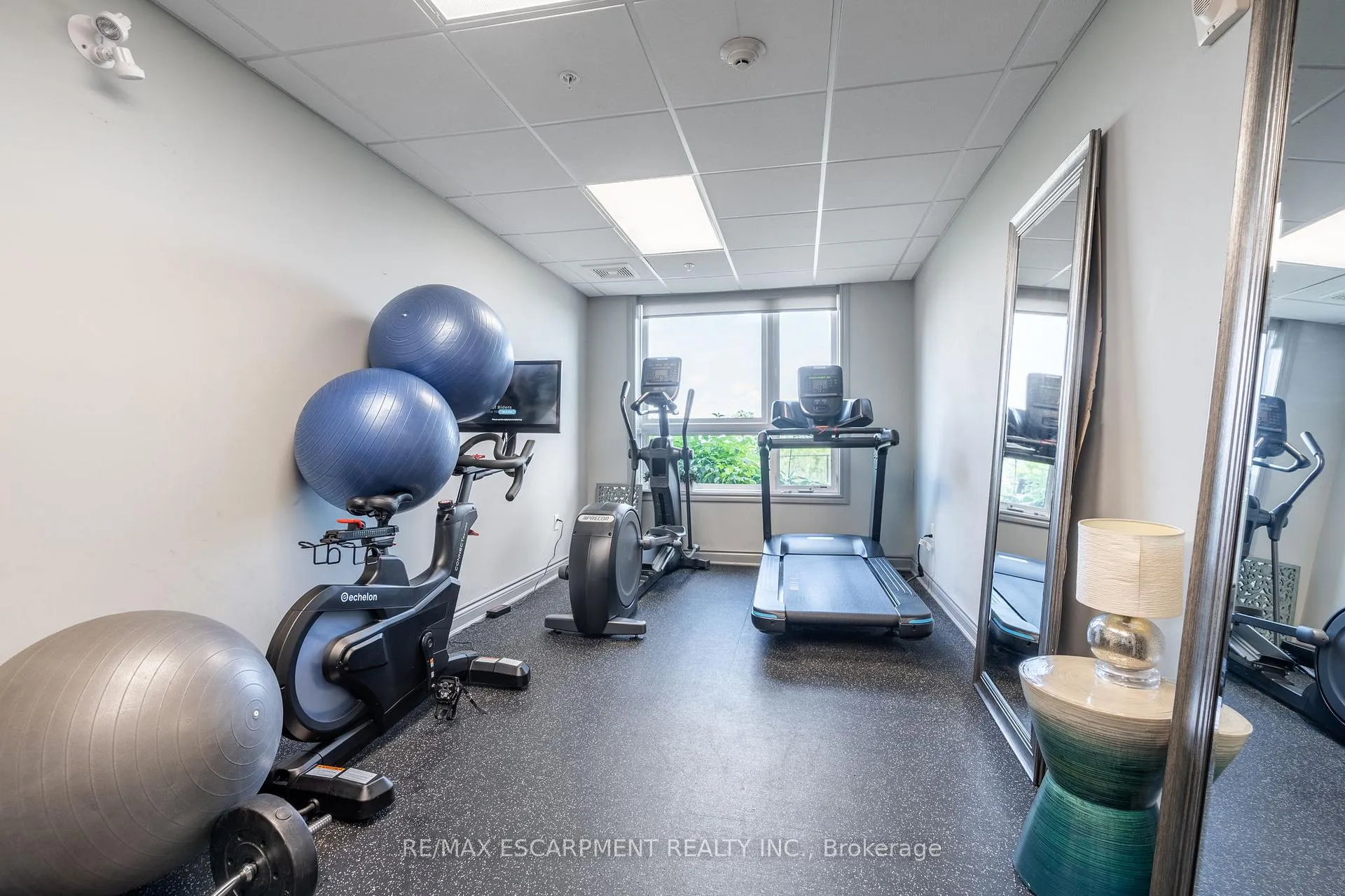 Photo 23 of Unit 313, 35 Southshore Crescent, Hamilton, Lakeshore — HOMEH