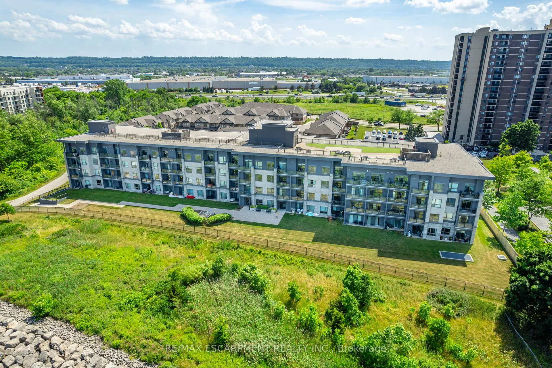Photo 34 of Unit 313, 35 Southshore Crescent, Hamilton, Lakeshore — HOMEH