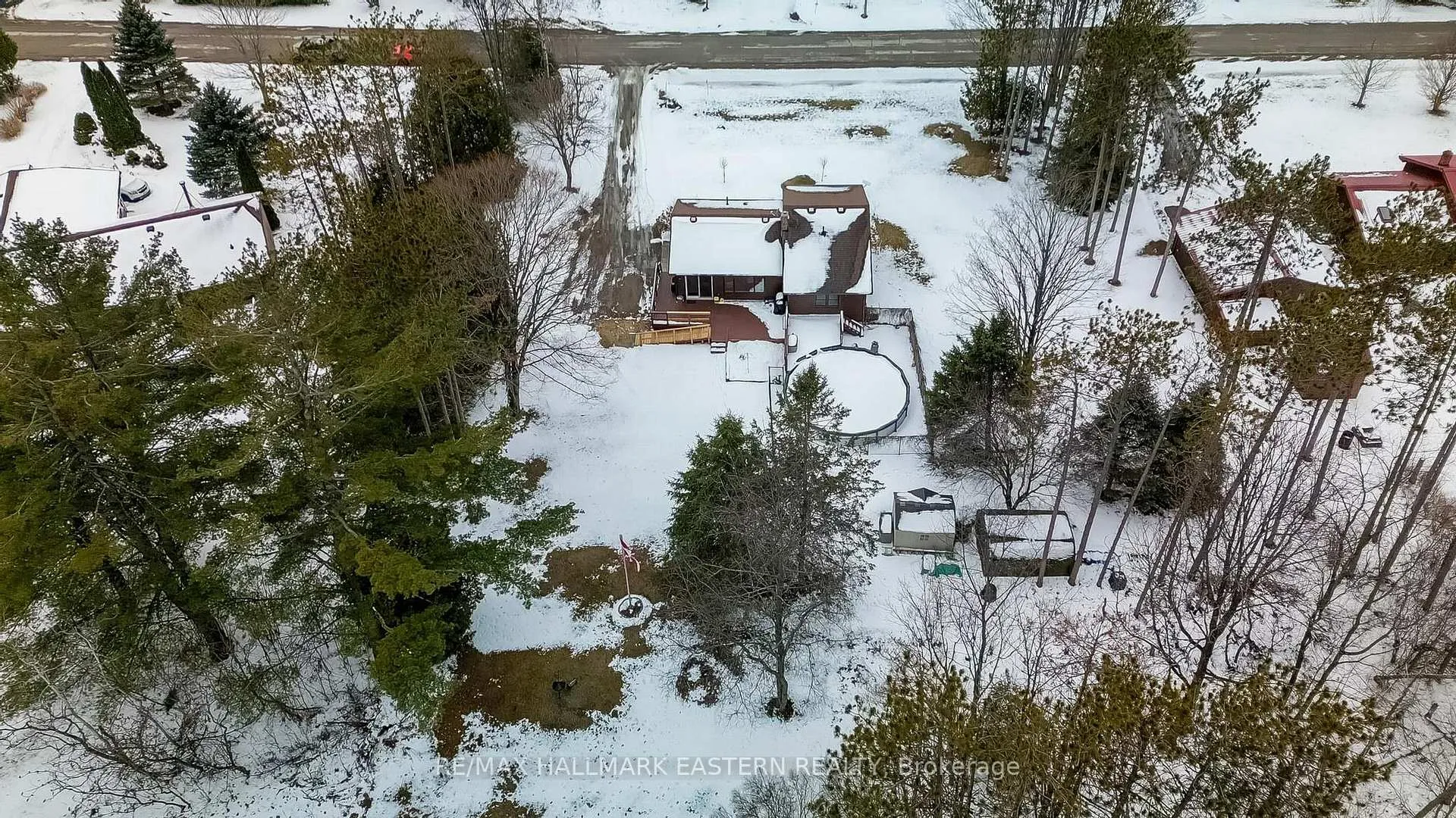 Photo 10 of 5219 Hillview Drive N, Hamilton Township, Rural Hamilton — HOMEH