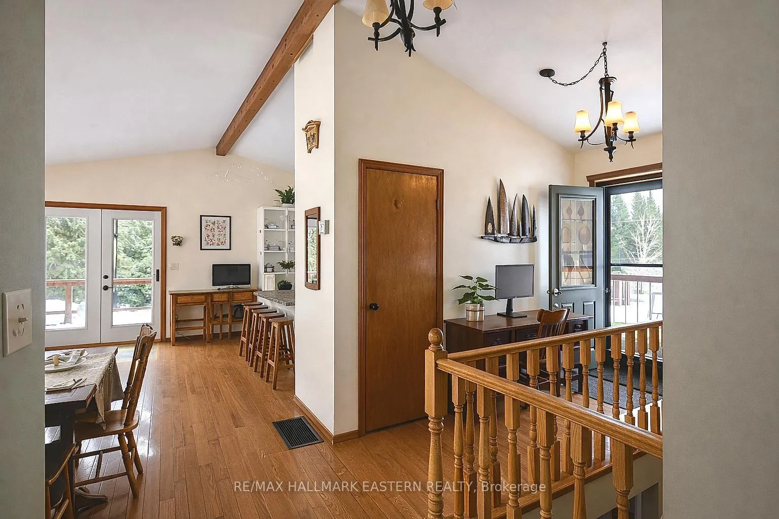 Photo 13 of 5219 Hillview Drive N, Hamilton Township, Rural Hamilton — HOMEH