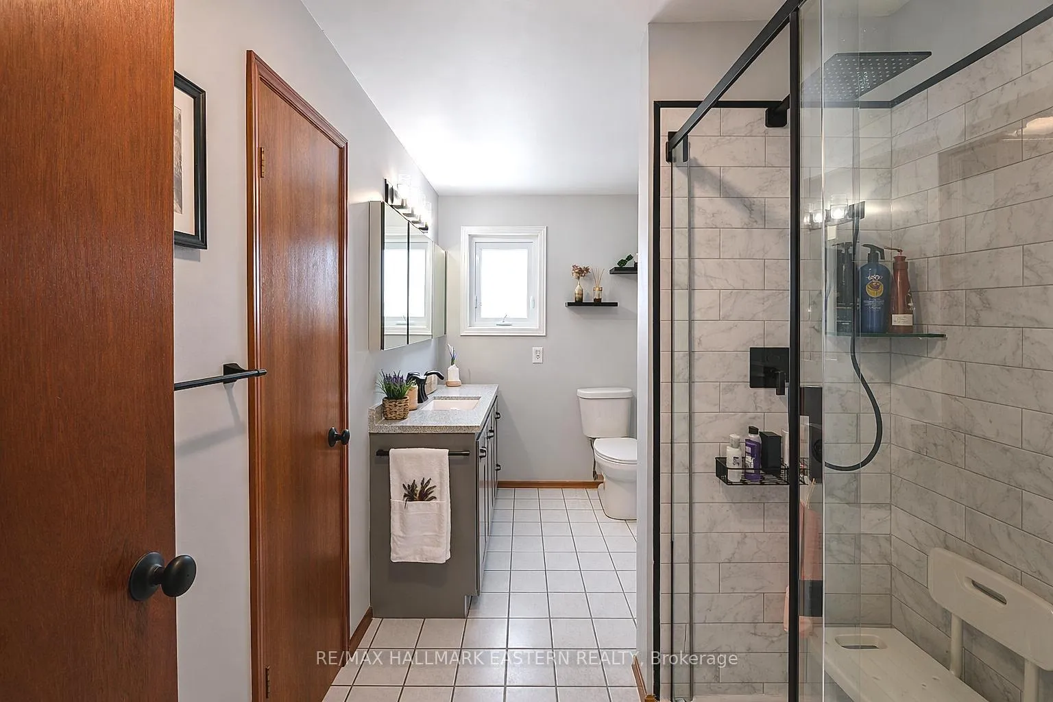Photo 18 of 5219 Hillview Drive N, Hamilton Township, Rural Hamilton — HOMEH