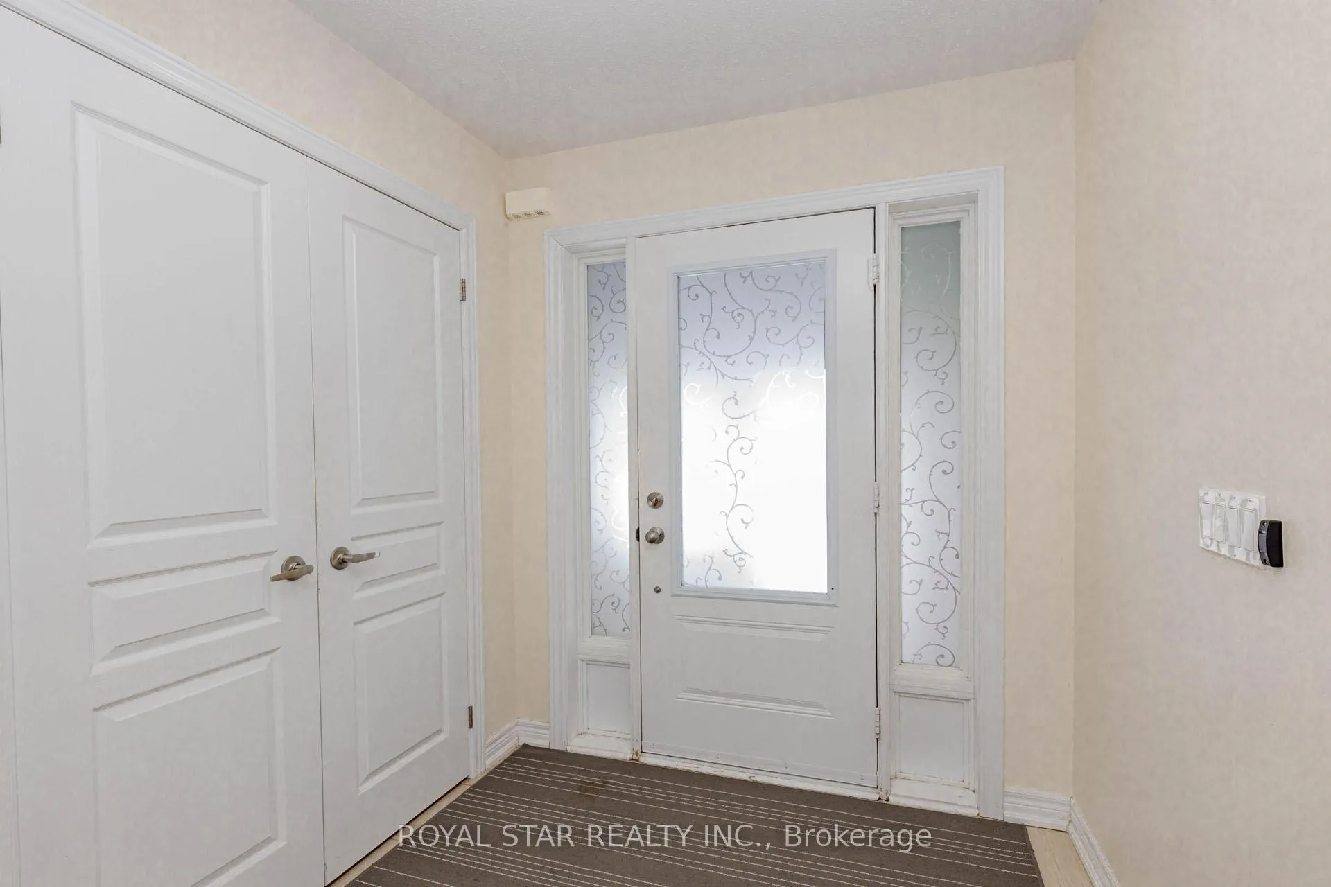 Photo 5 of 877 Cook Crescent, Shelburne — HOMEH