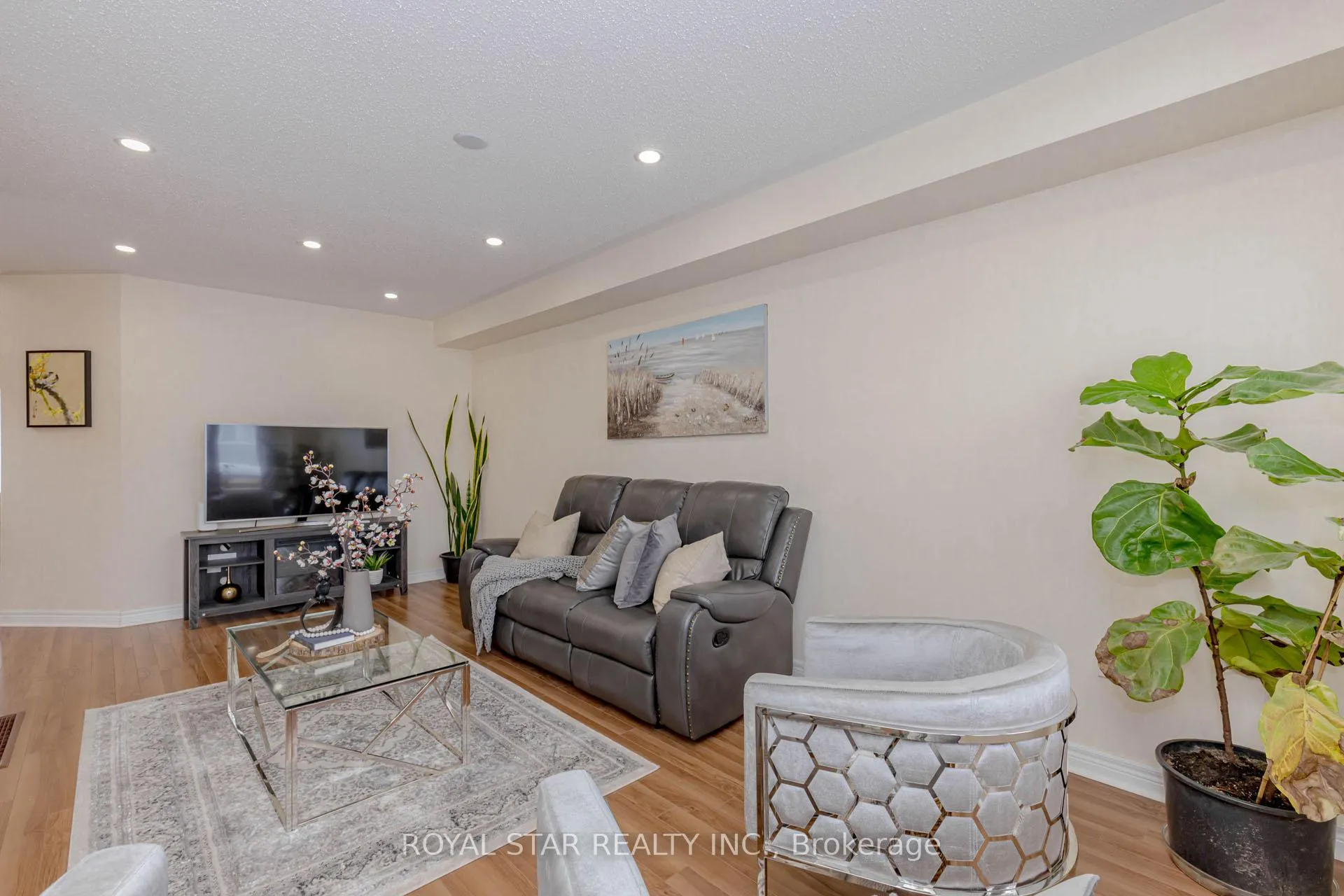 Photo 12 of 877 Cook Crescent, Shelburne — HOMEH