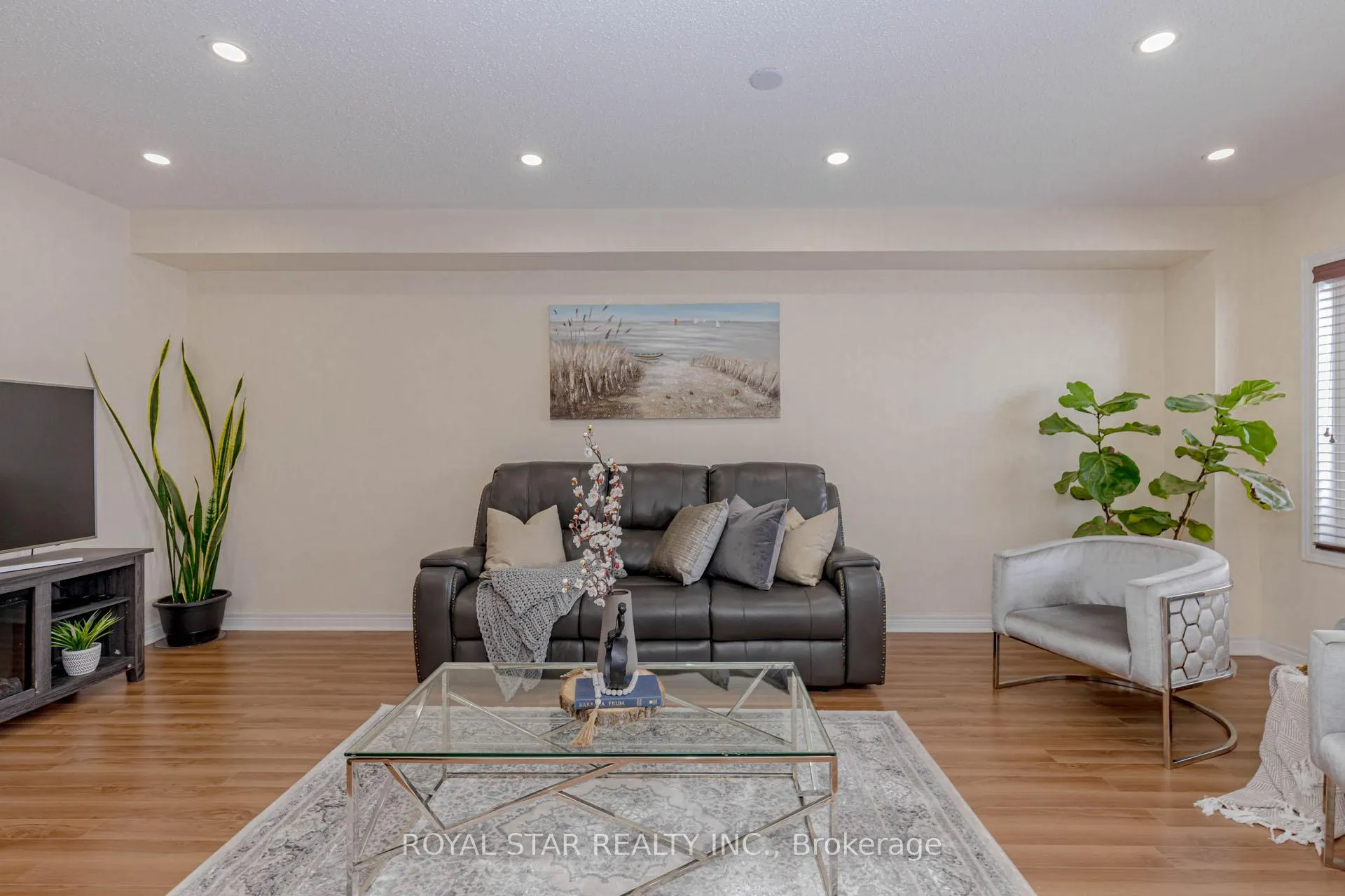 Photo 13 of 877 Cook Crescent, Shelburne — HOMEH