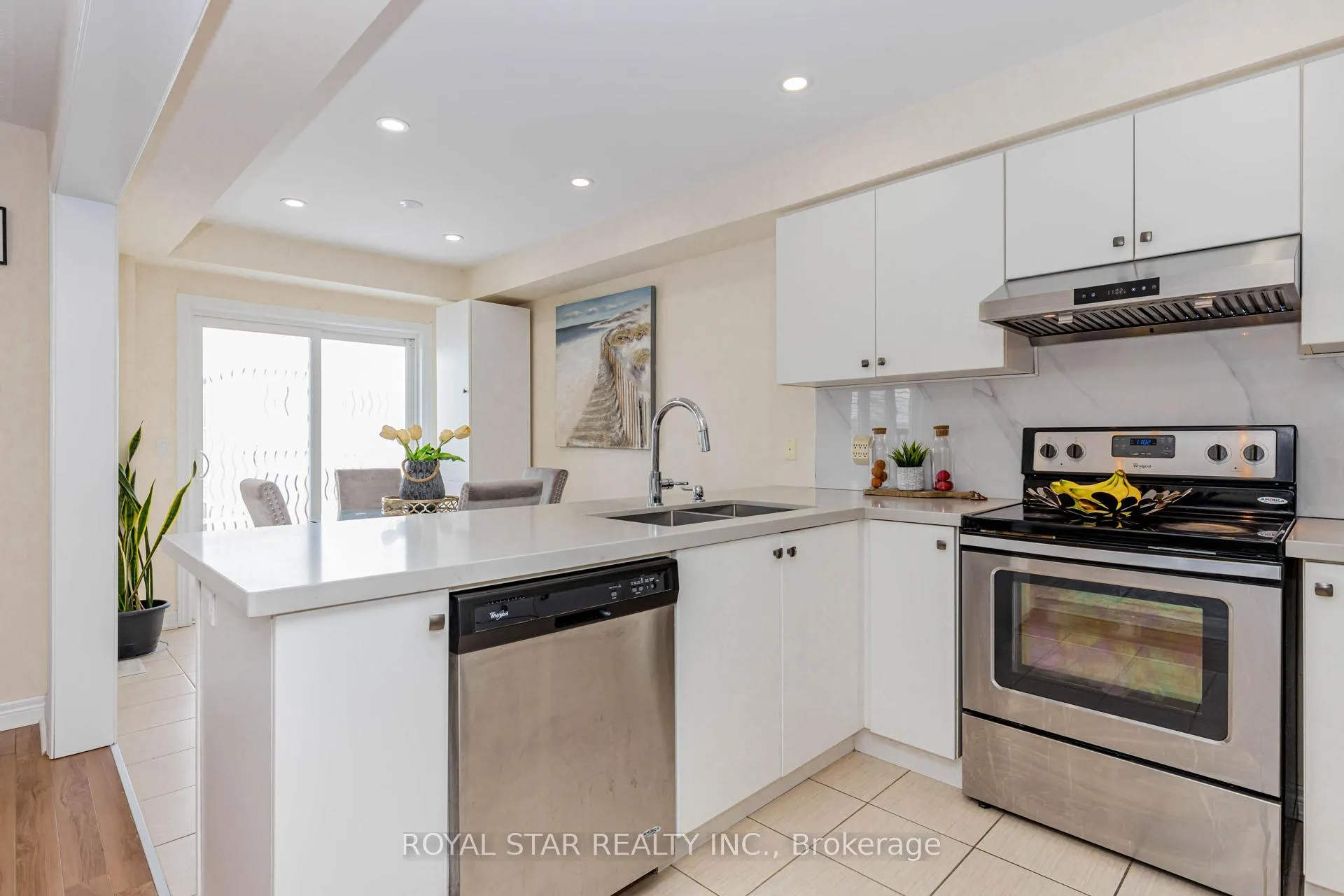 Photo 18 of 877 Cook Crescent, Shelburne — HOMEH