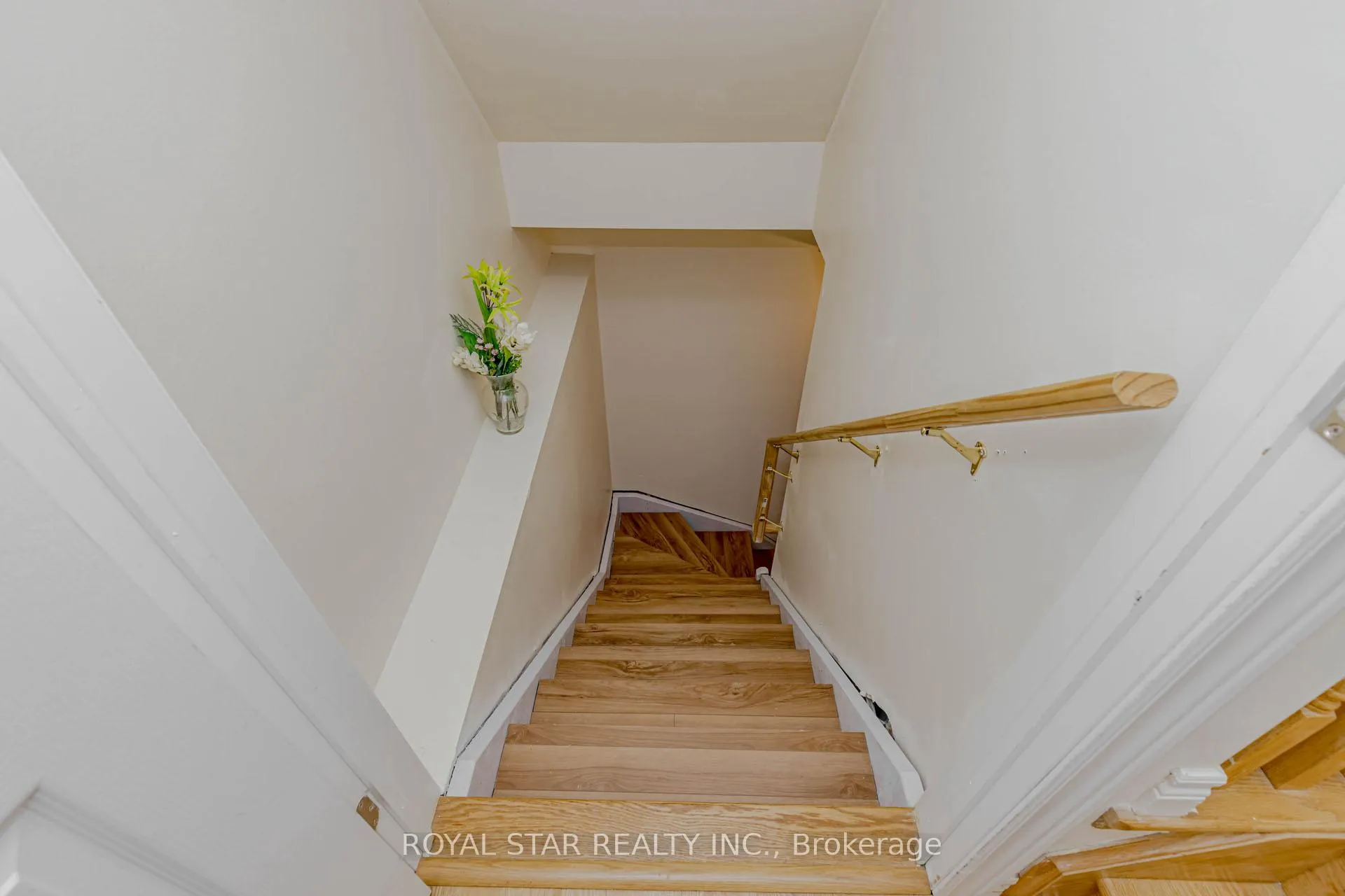 Photo 44 of 877 Cook Crescent, Shelburne — HOMEH