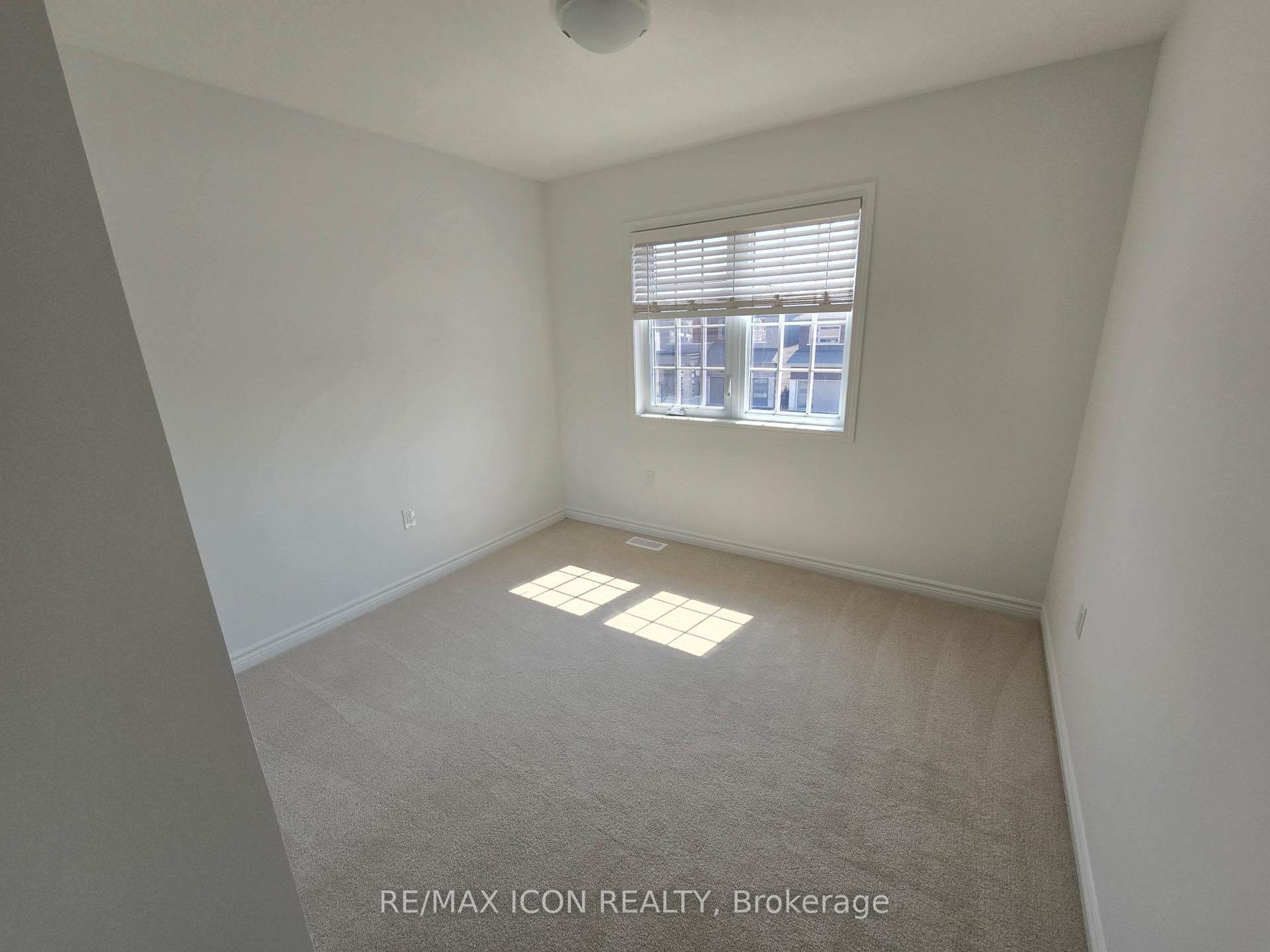 Photo 13 of 313 Millstone Street, Kitchener — HOMEH