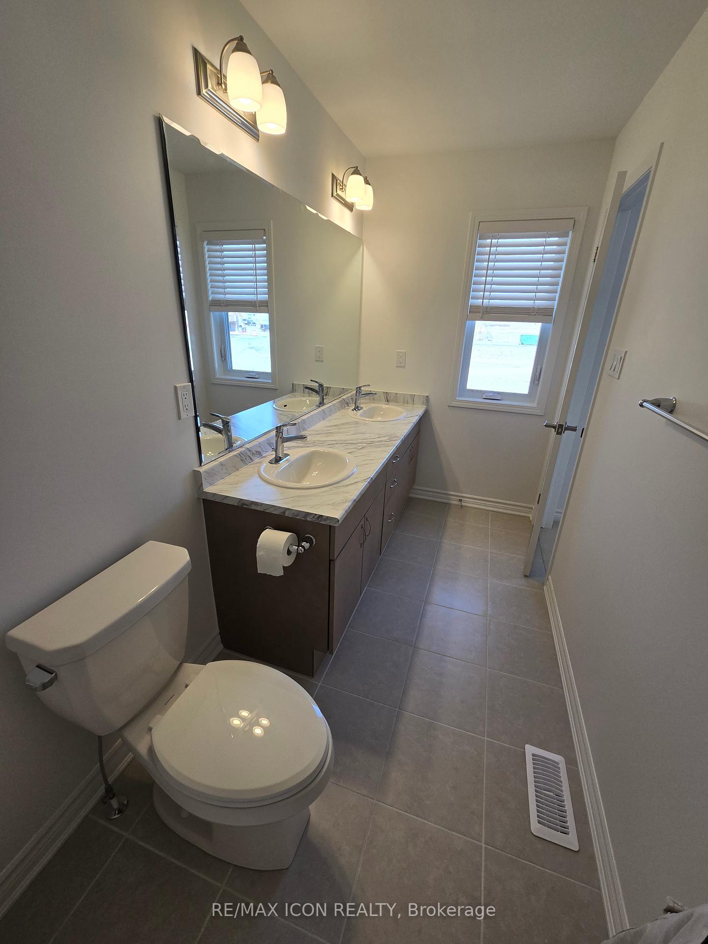Photo 15 of 313 Millstone Street, Kitchener — HOMEH