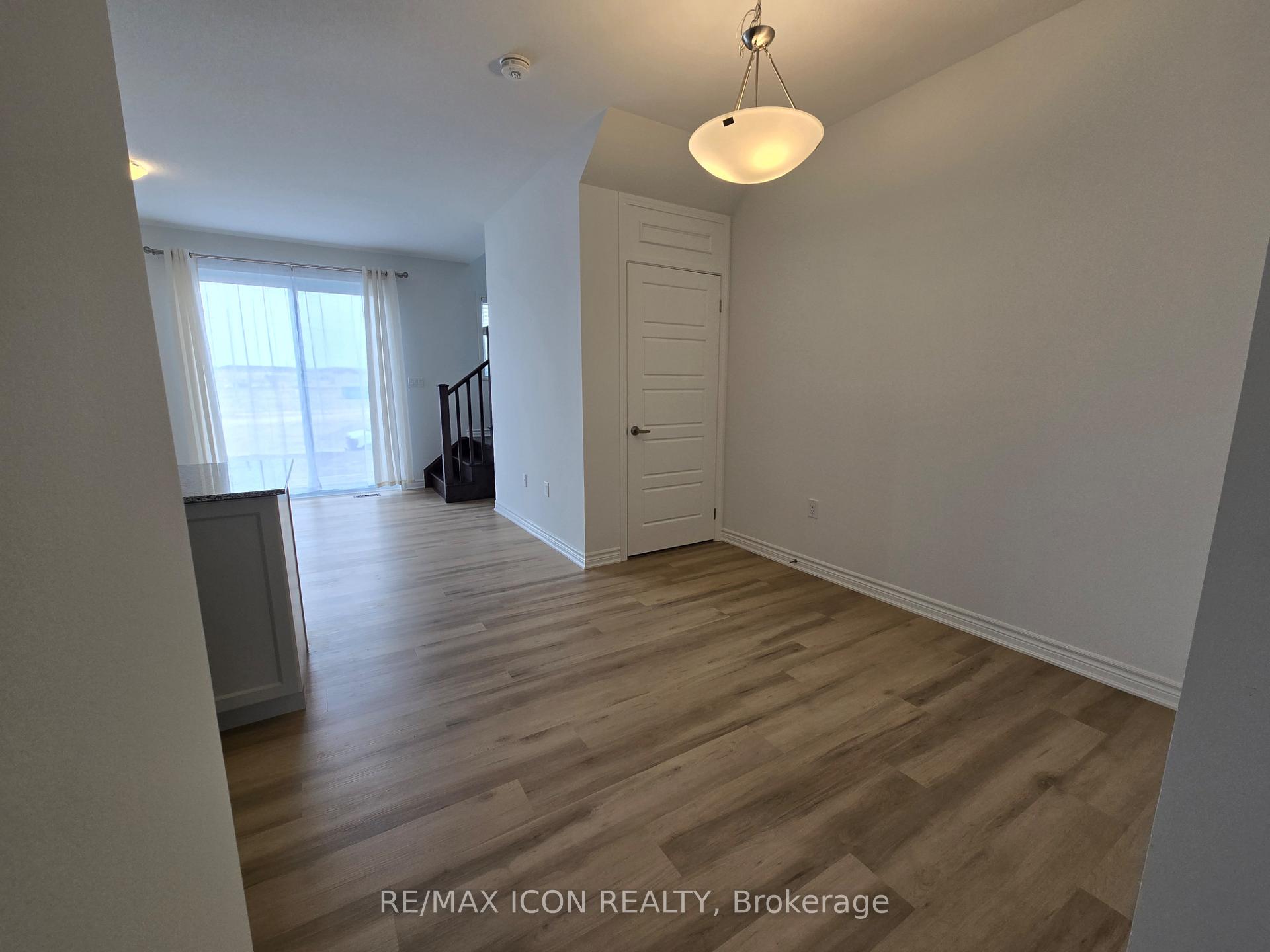 Photo 22 of 313 Millstone Street, Kitchener — HOMEH