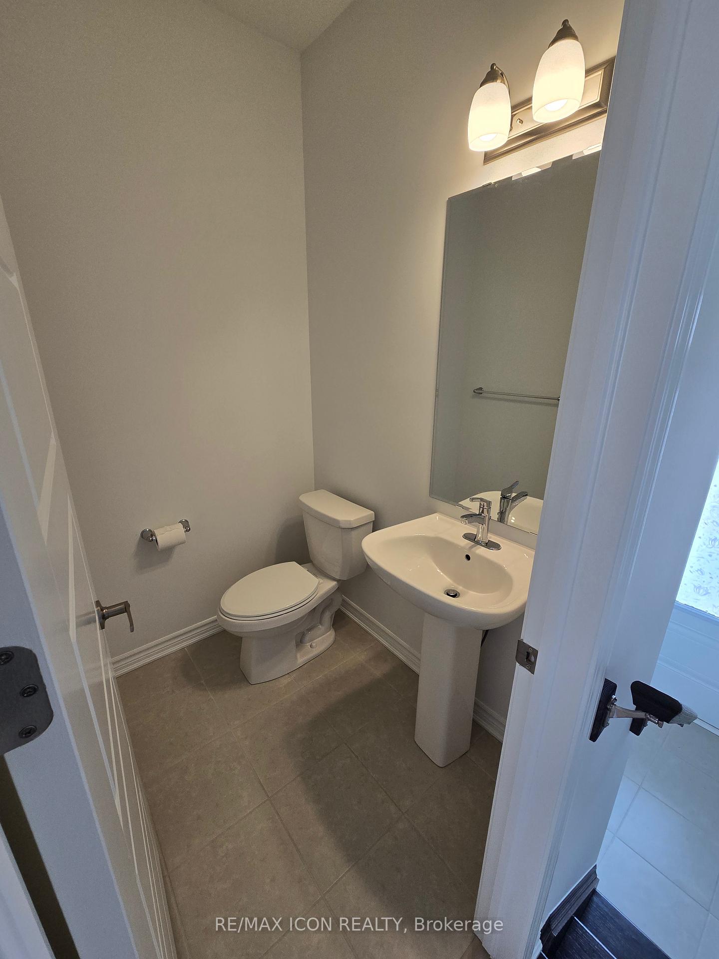 Photo 29 of 313 Millstone Street, Kitchener — HOMEH
