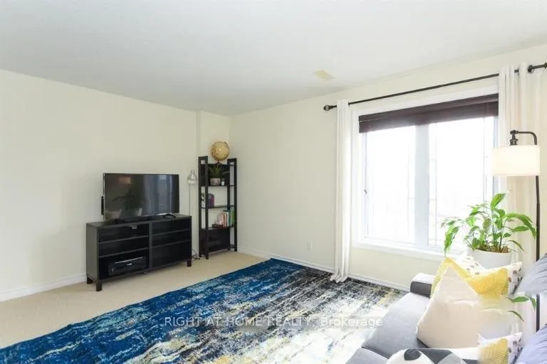 Photo 4 of Unit B, 493 Chapman Mills Drive, Ottawa, Barrhaven - Strandherd — HOMEH