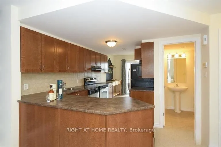 Photo 6 of Unit B, 493 Chapman Mills Drive, Ottawa, Barrhaven - Strandherd — HOMEH