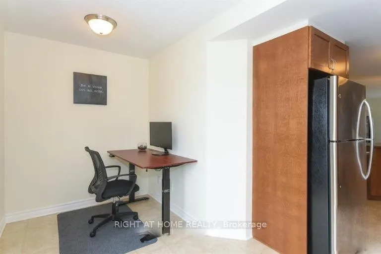 Photo 11 of Unit B, 493 Chapman Mills Drive, Ottawa, Barrhaven - Strandherd — HOMEH