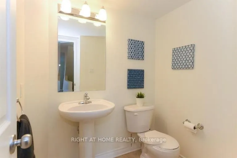 Photo 12 of Unit B, 493 Chapman Mills Drive, Ottawa, Barrhaven - Strandherd — HOMEH